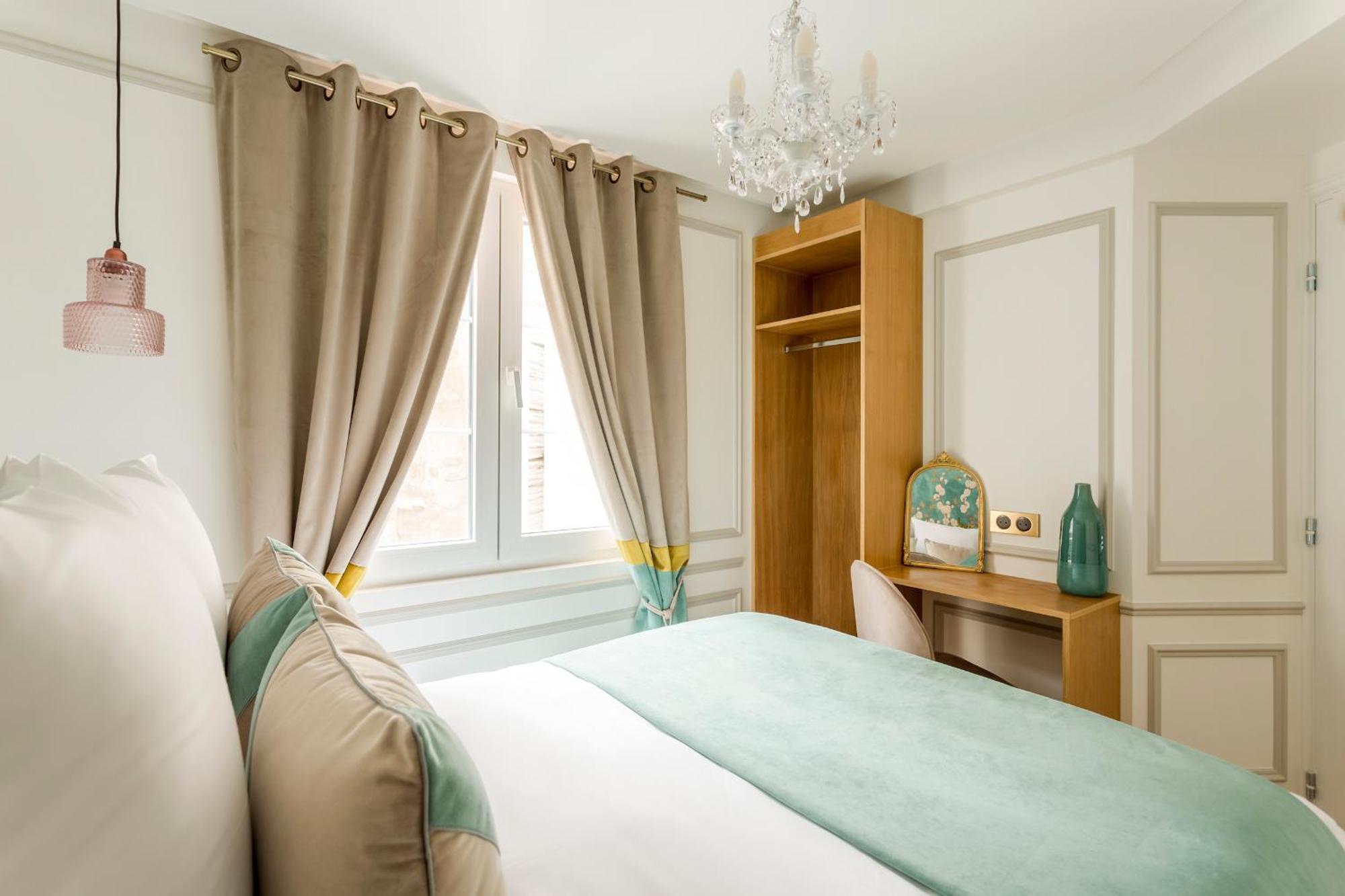 Merveil - Luxury - Champs Elysees -st George *