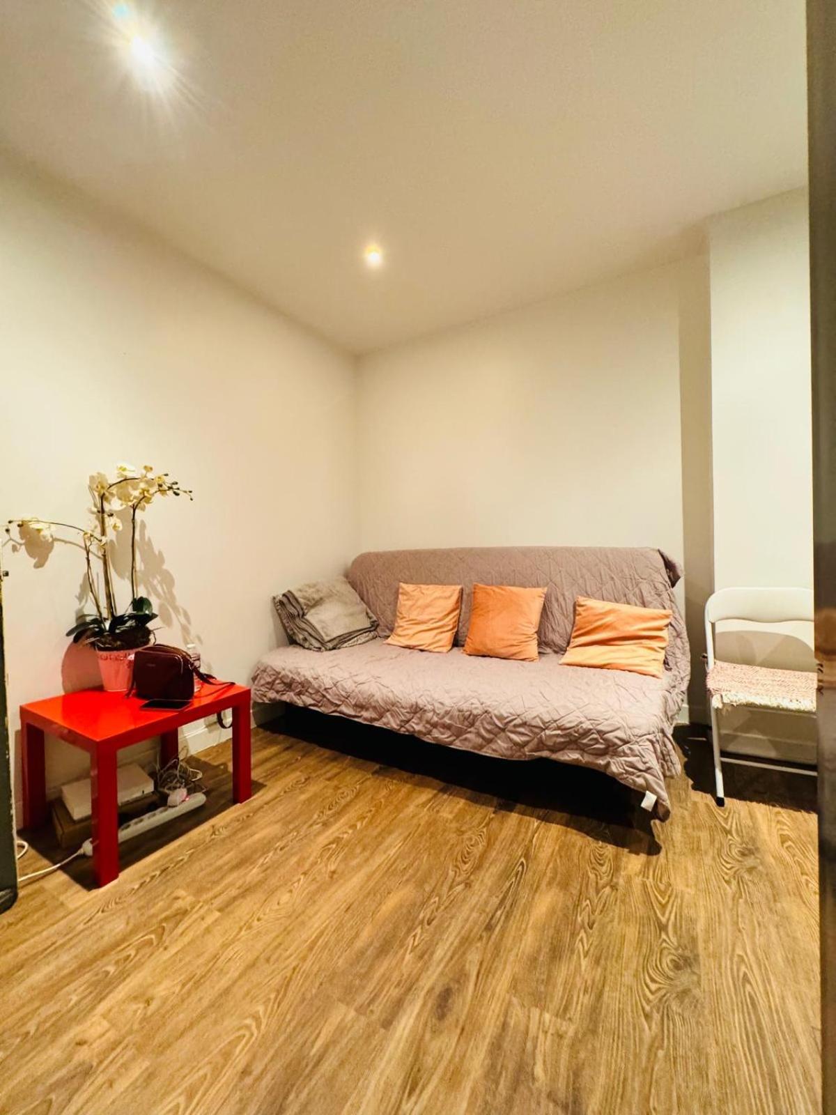 Prelep Stan U Srcu Pariza Kod Trga Republike! Apartment