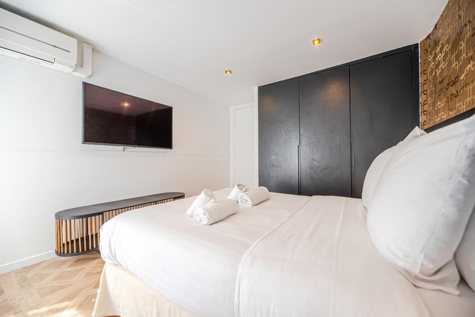 Cosy Flats- Notre Dame *