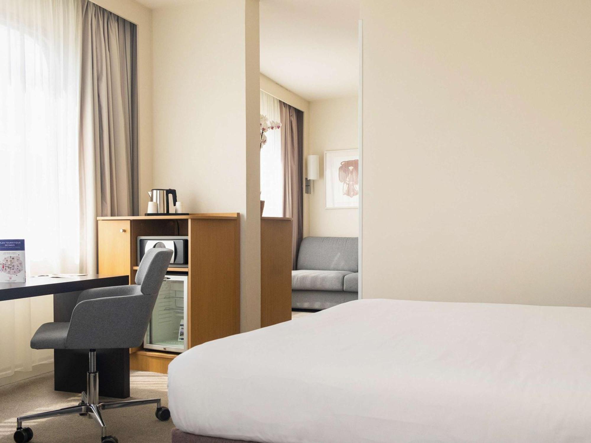 Novotel Centre Tour Eiffel 4*