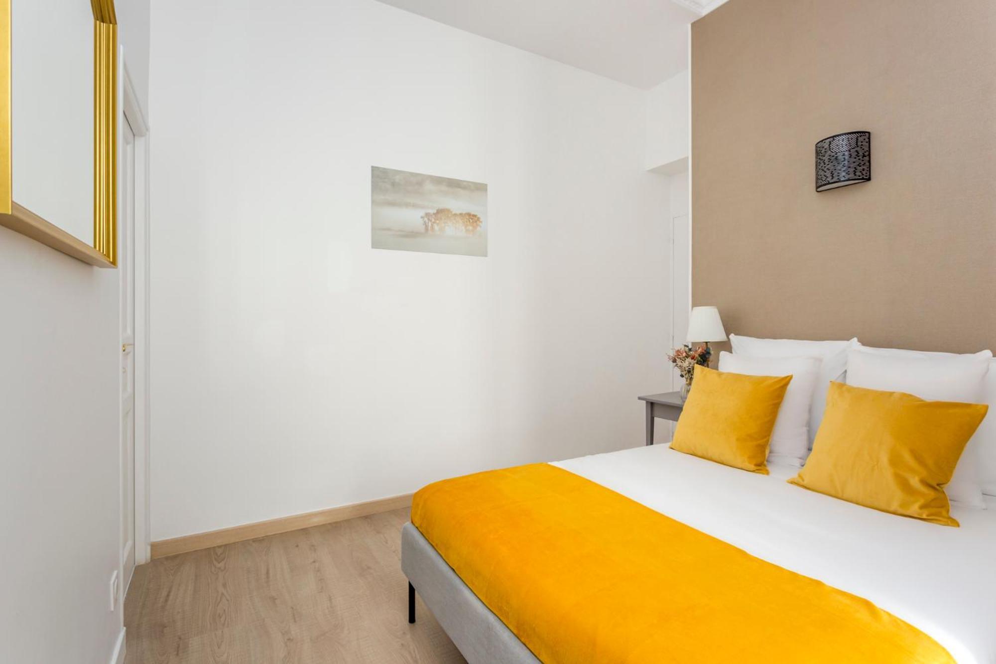 Cozy - Champs Elysees - Wagram Apartment