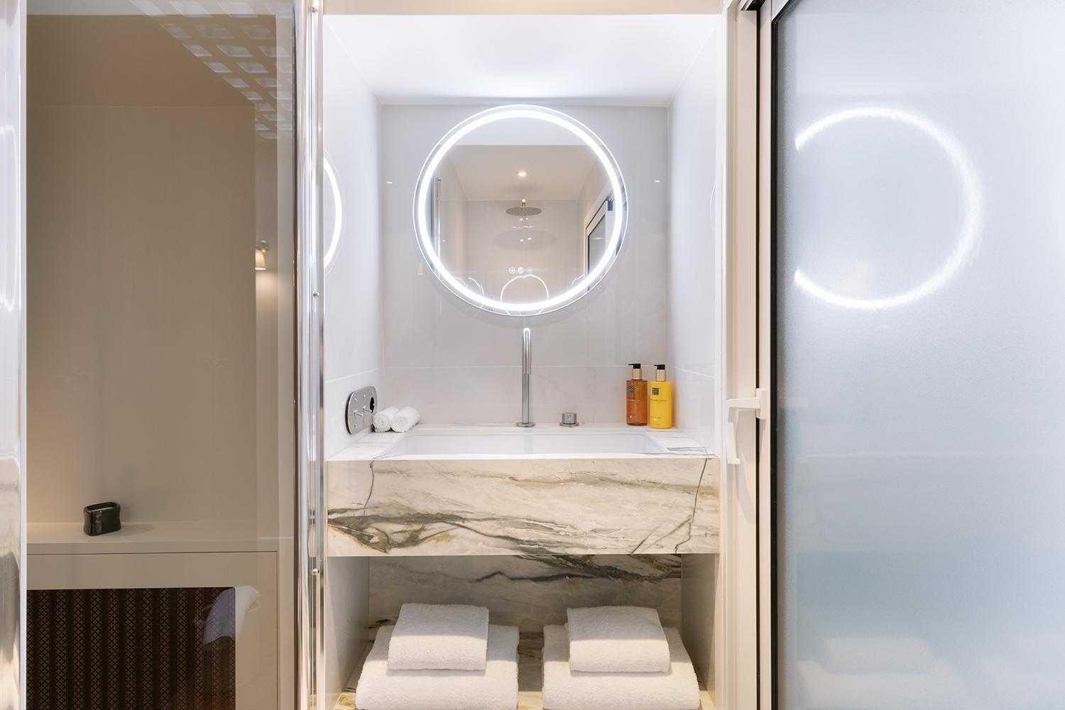 Oniri - Serviced Eiffel Tower - Rue D'augereau * Paris