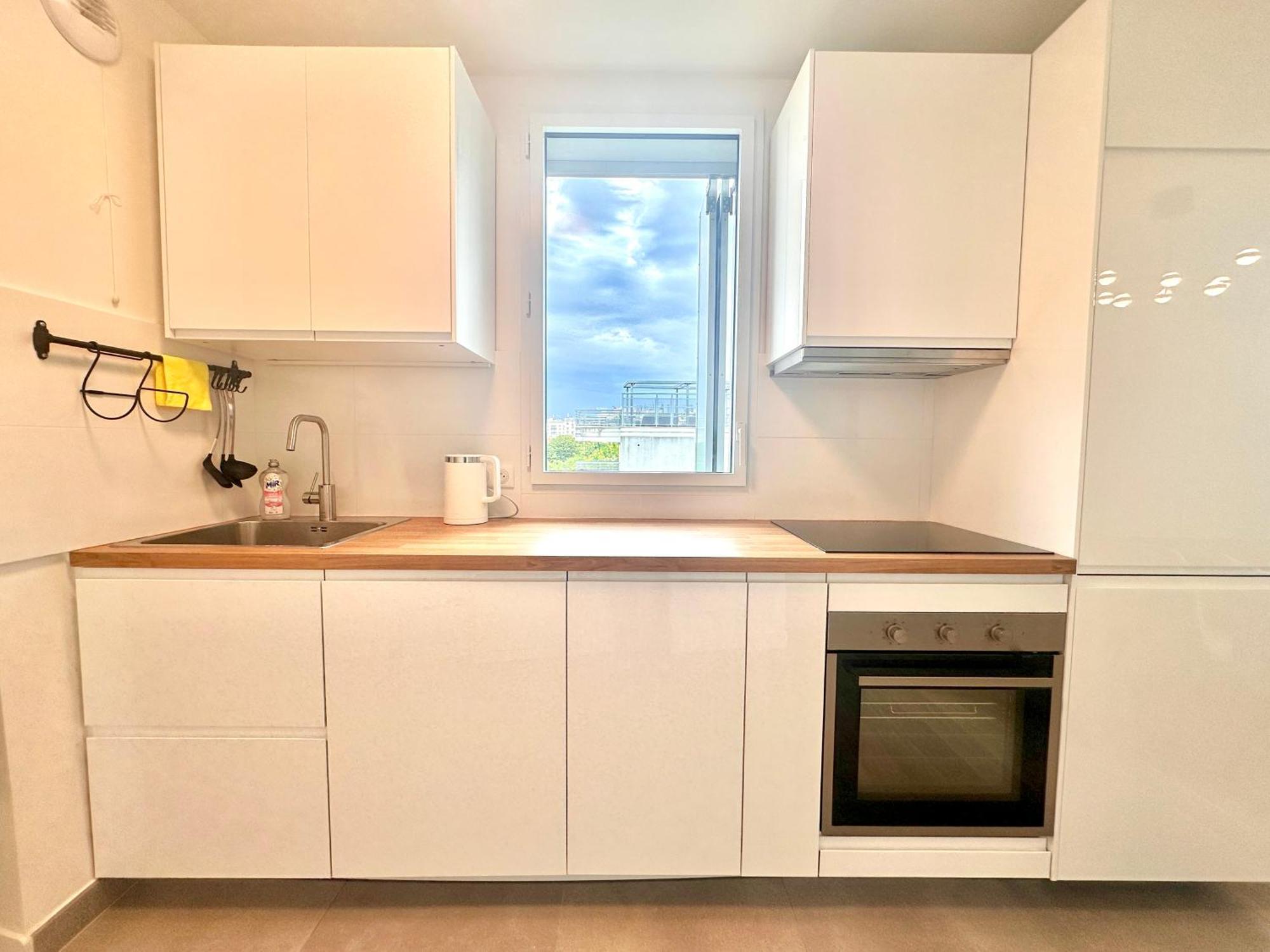 Apartment In Poniatowski Near Vincennes Forest