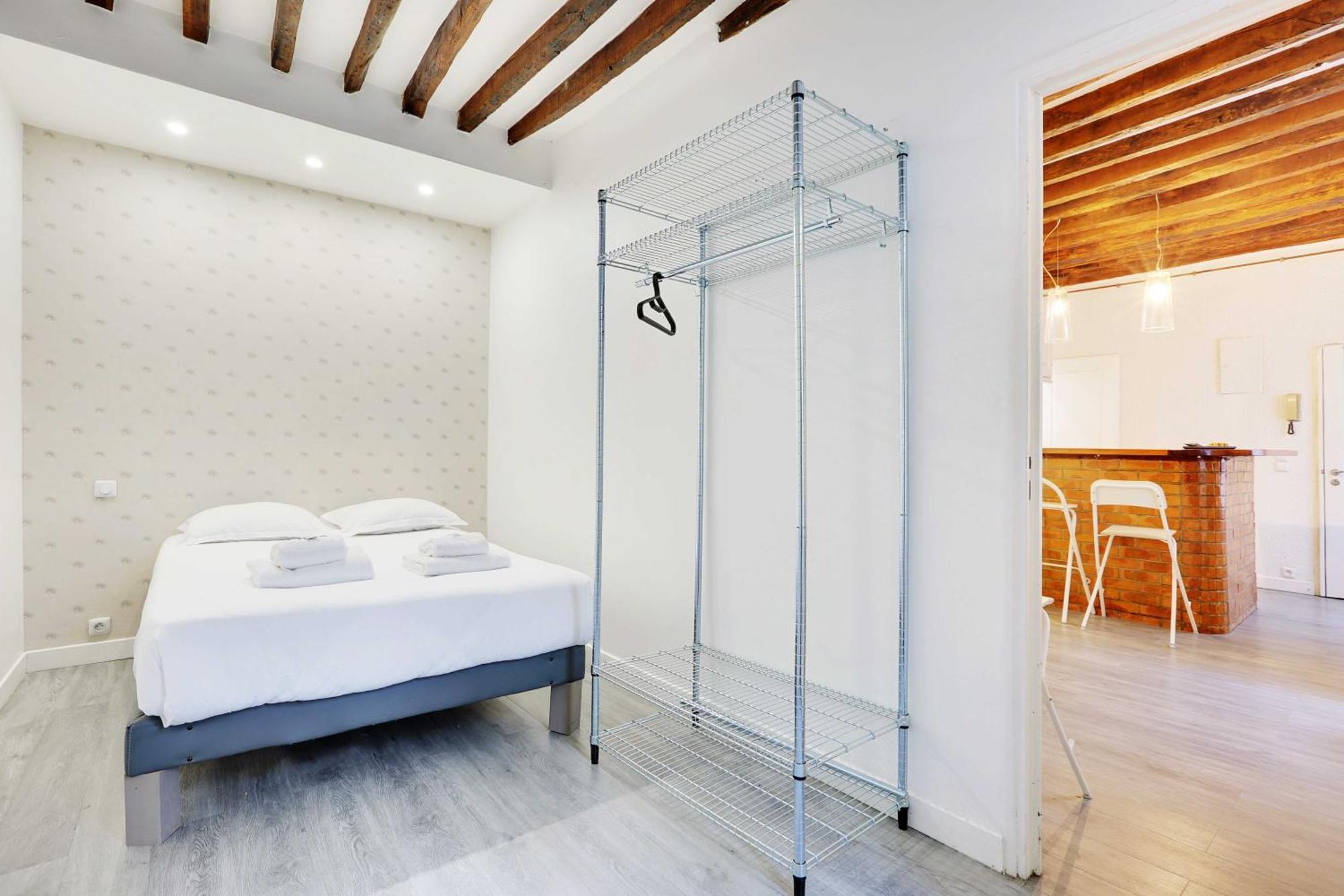 Charming Apartment-1br-4p- Canal Saint-martin Apartment *