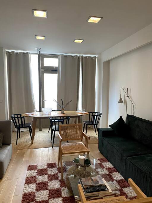 Modern Parisian Flat In Montparnasse Area Appartamento Parigi