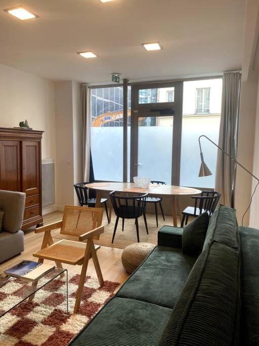 Modern Parisian Flat In Montparnasse Area Parigi