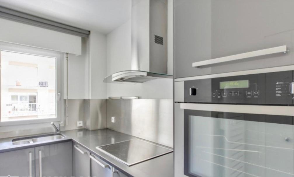Apartment Another Attractive Flat Near By St-germain, St-placide *