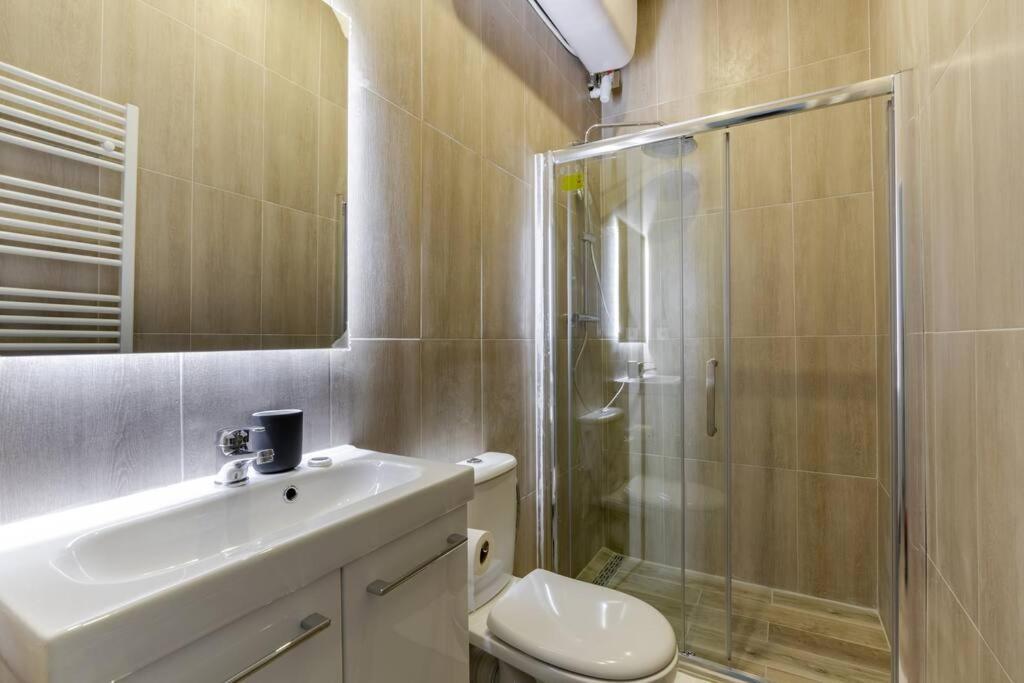 Ballu Place De Clichy Cosy Appartamento Parigi