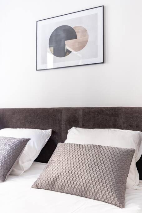 Ballu Place De Clichy Cosy Appartamento *