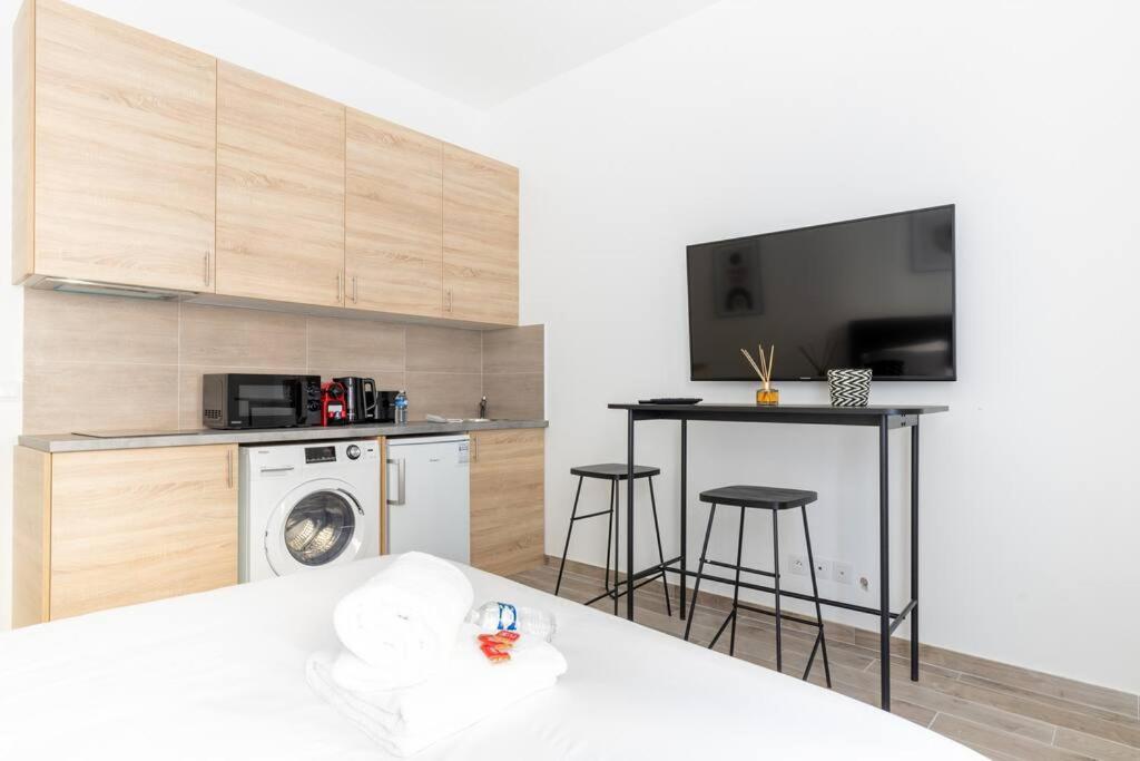 Ballu Place De Clichy Cosy Parigi