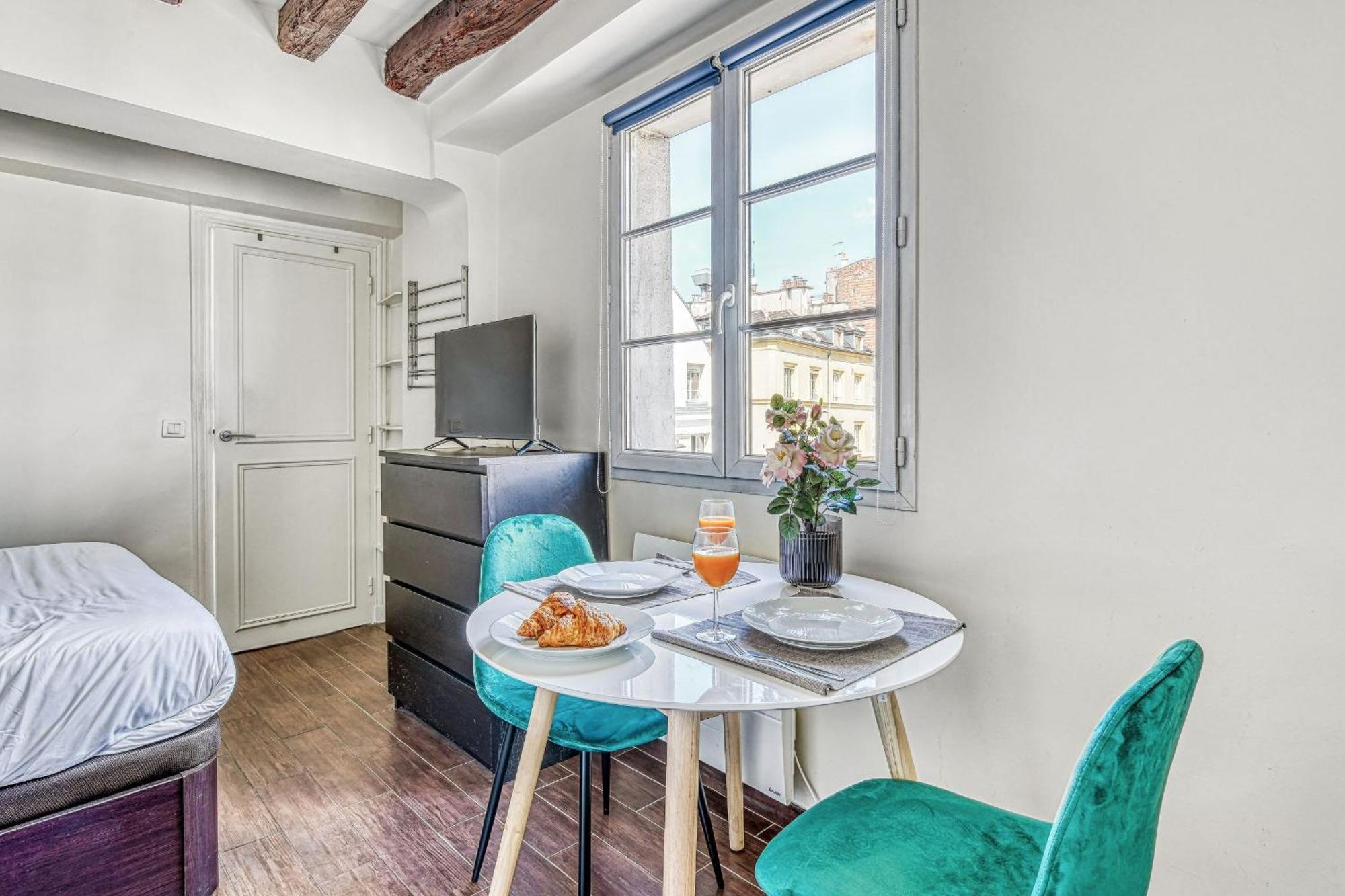 Latin Quarter & Pantheon - Cityapartmentstay Paris