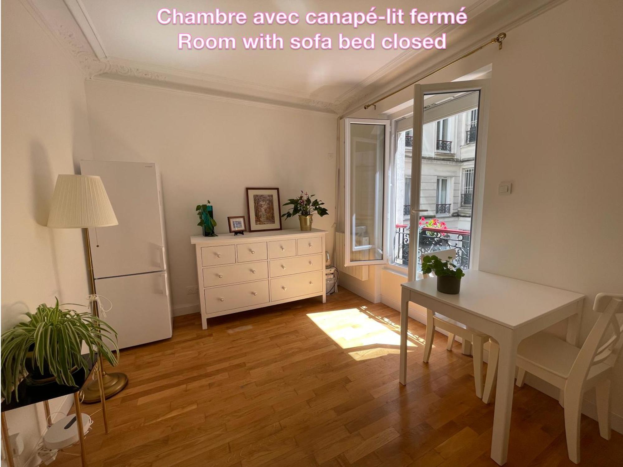 Privee, Sdb Partage, Arc De Triomphe, Metro 1, T3b, Rer C E A * Parigi