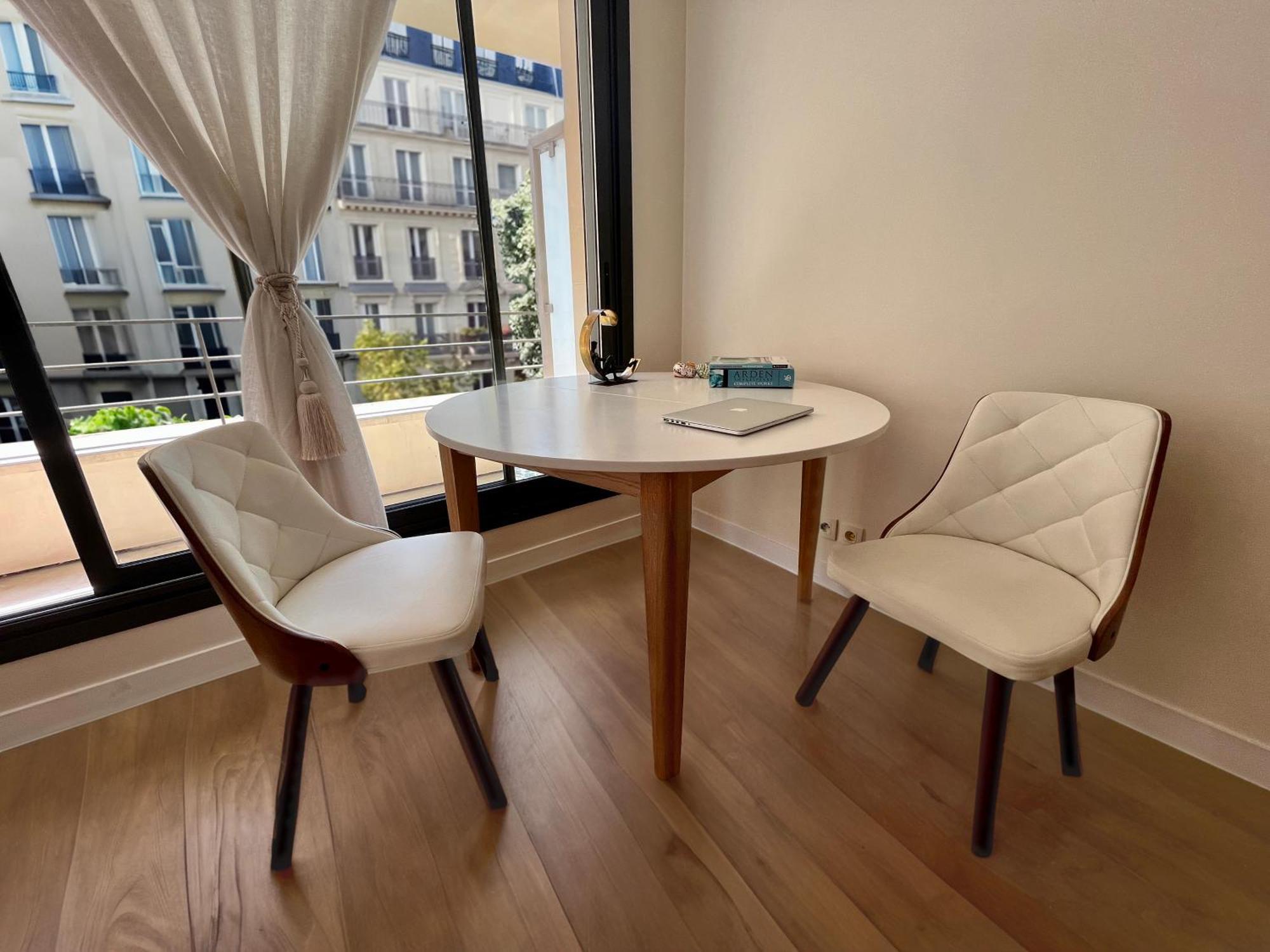 Cosy Near The Eiffel Tower Apartment