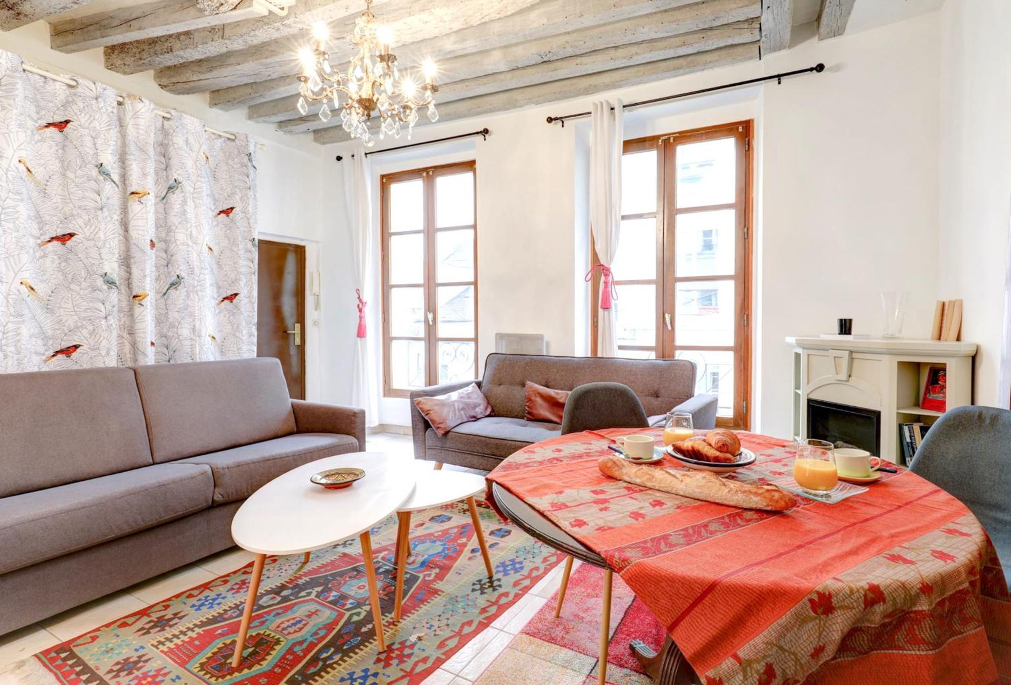Saint Germain & Odeon - 1br - Cityapartmentstay Parigi
