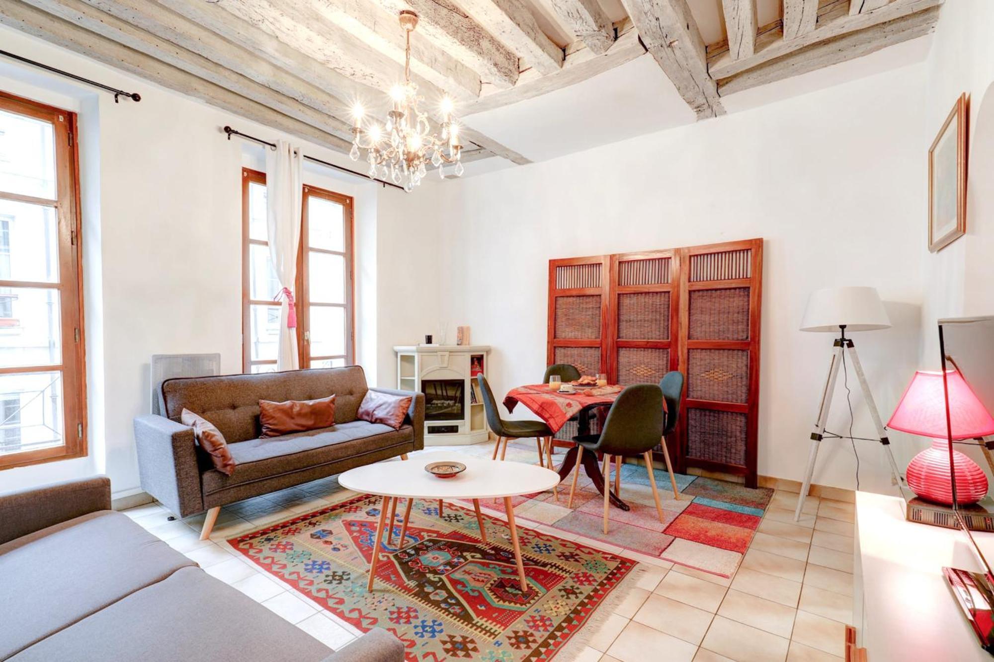 Saint Germain & Odeon - 1br - Cityapartmentstay Parigi