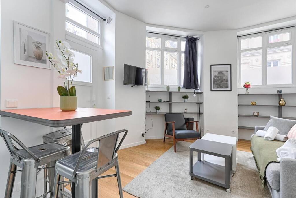 Appartamento Charming 1br Batignolles *