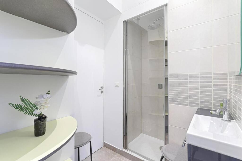 Appartamento Charming 1br Batignolles *