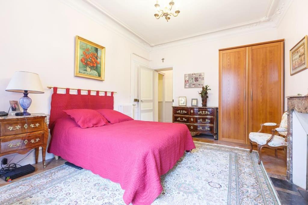 Superb 4 Bdrms 185m2 Trocadero * Parigi