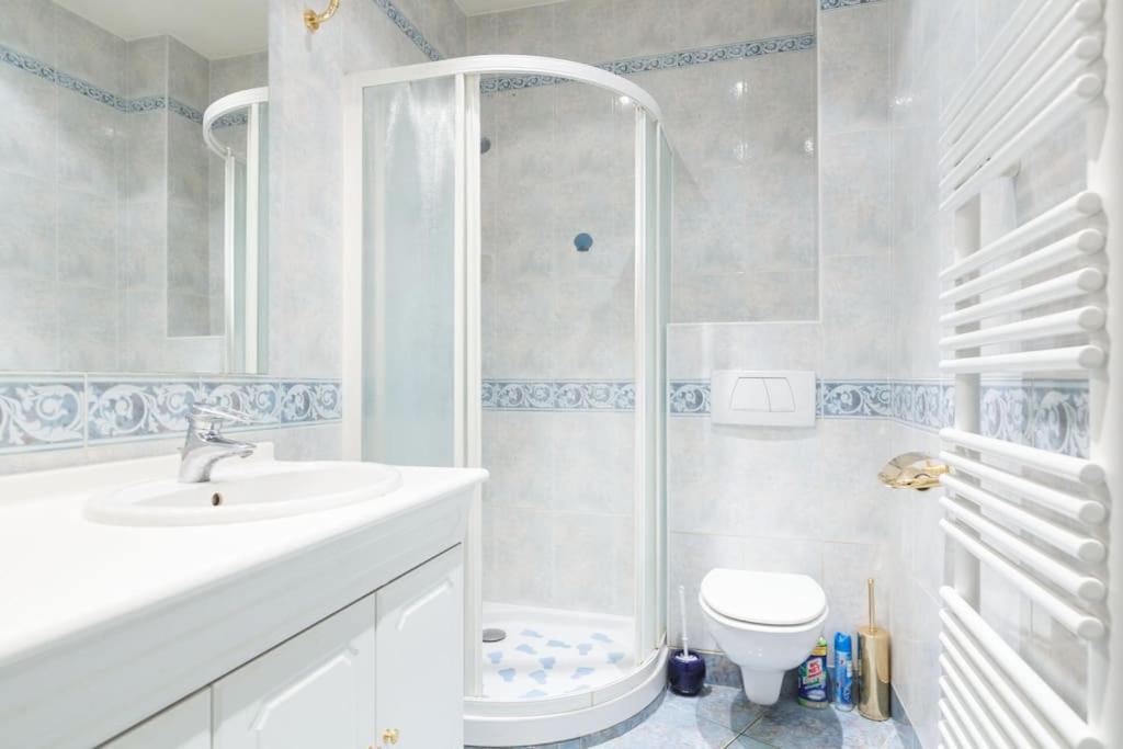 Superb 4 Bdrms 185m2 Trocadero *