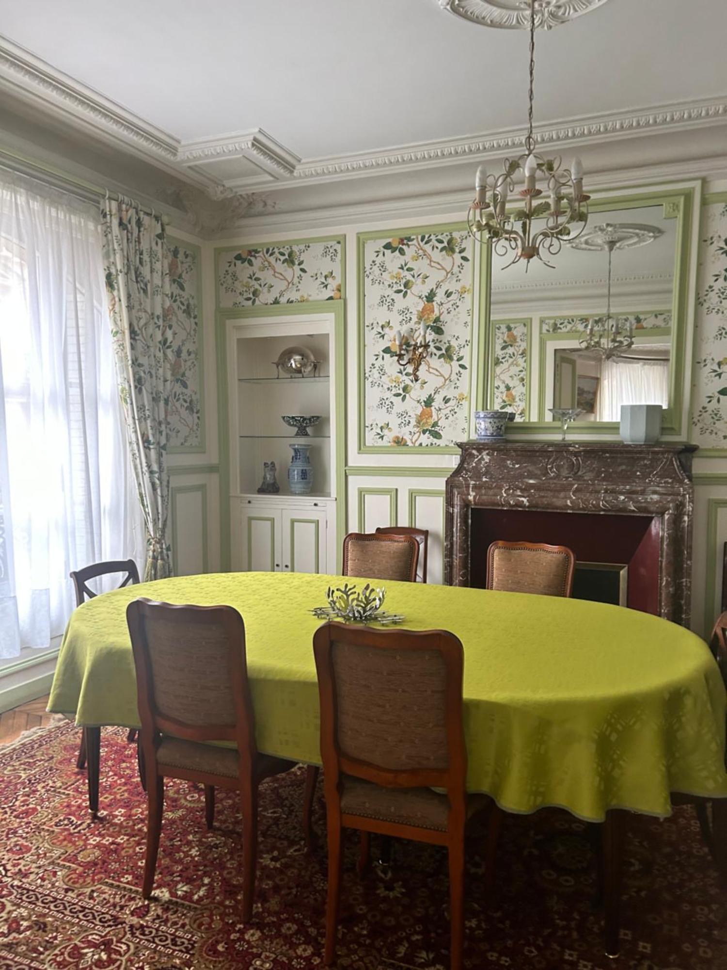 Superb 4 Bdrms 185m2 Trocadero Appartamento