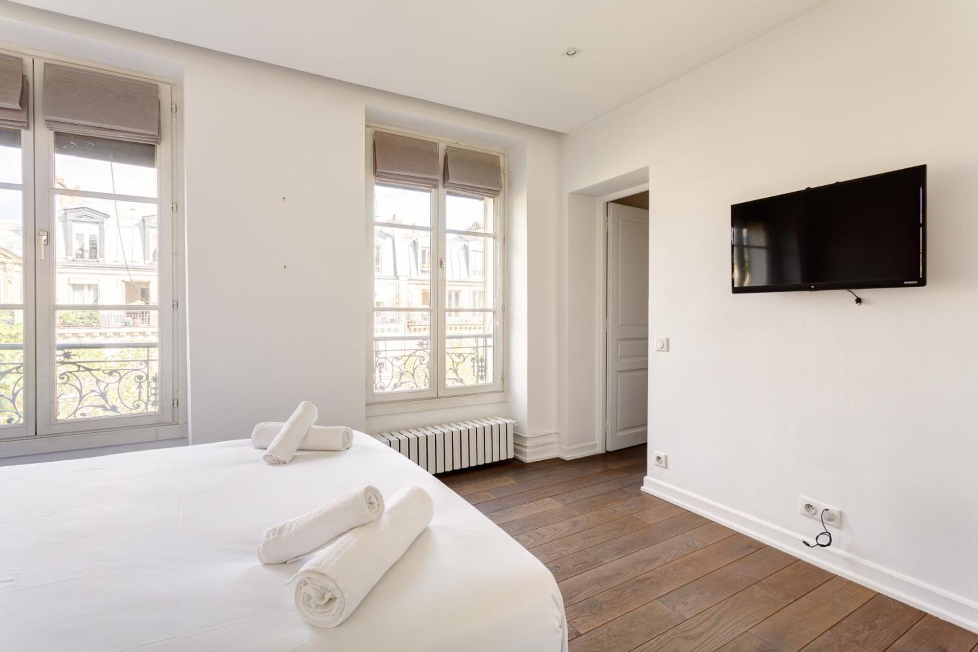 The Maubourg Eiffel Tower Apartment