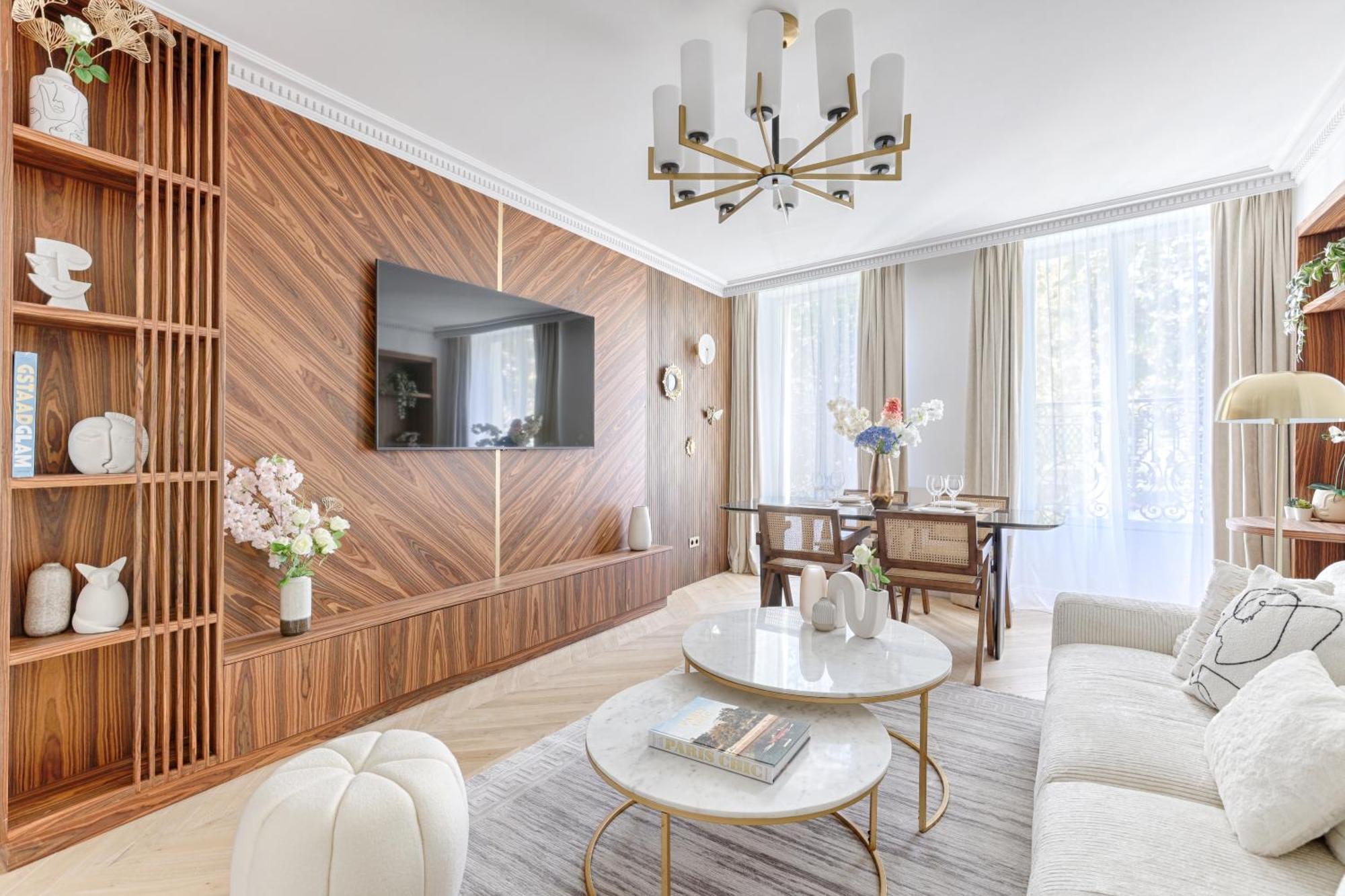 Stunning 2 Bedroom At Montparnasse Parigi