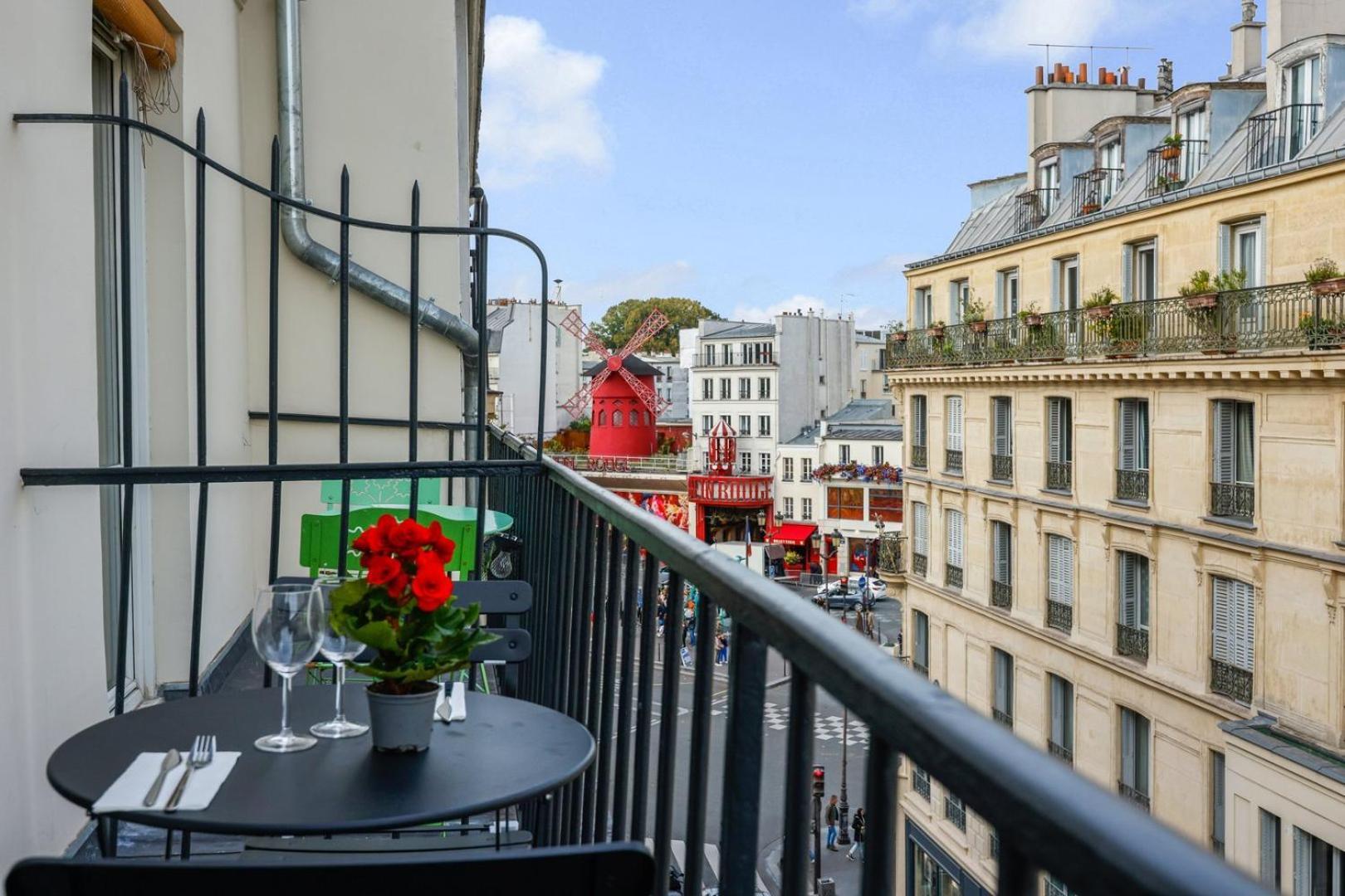 Moulin Rouge Balcony Appartamento Parigi