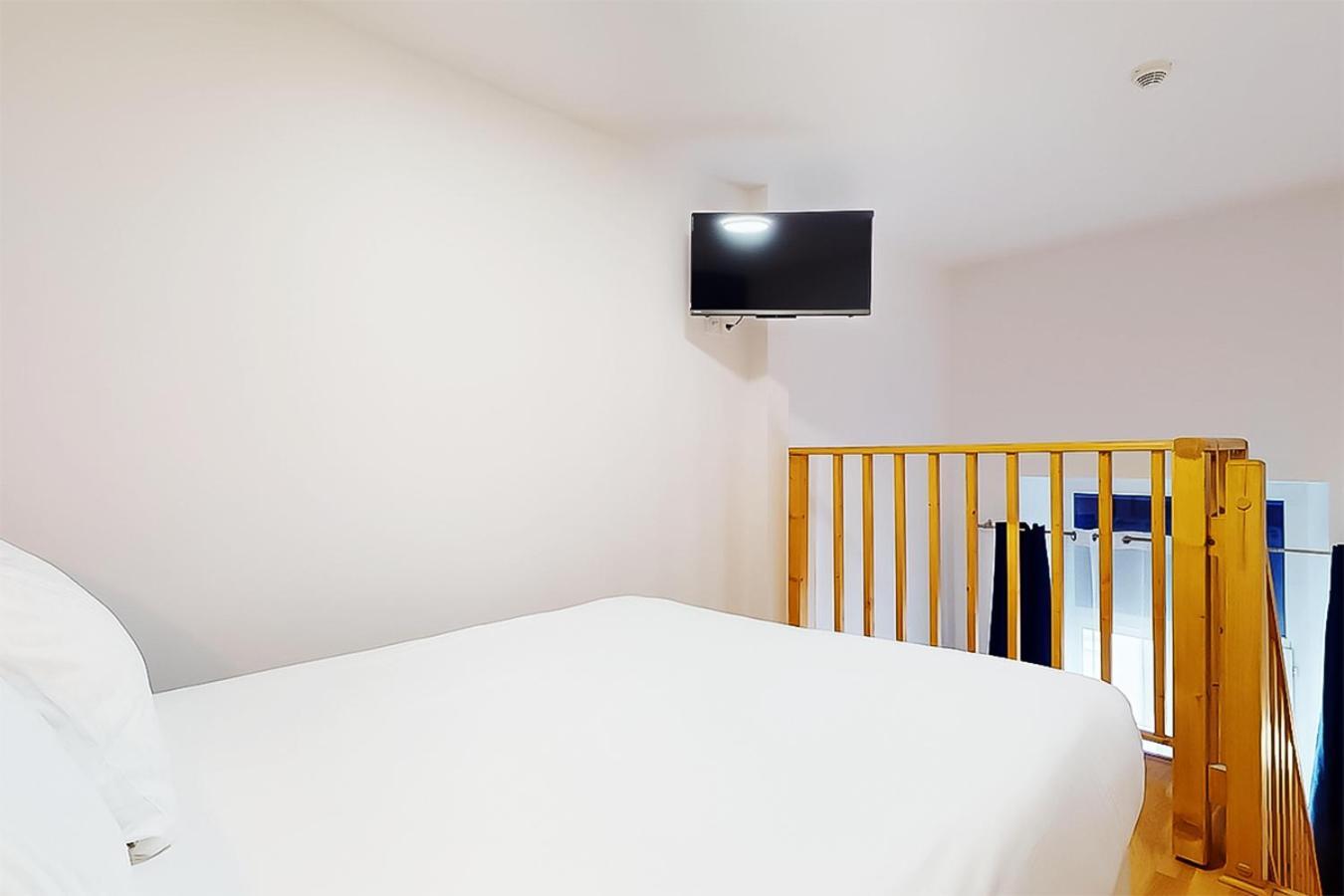 Hotel De Menilmontant Paris