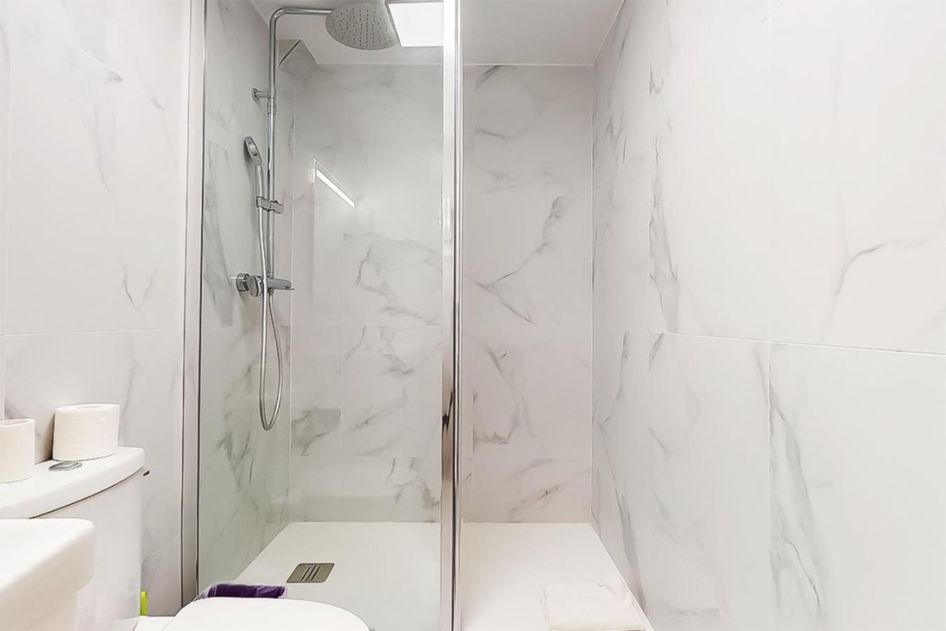De Menilmontant Hotel 3*