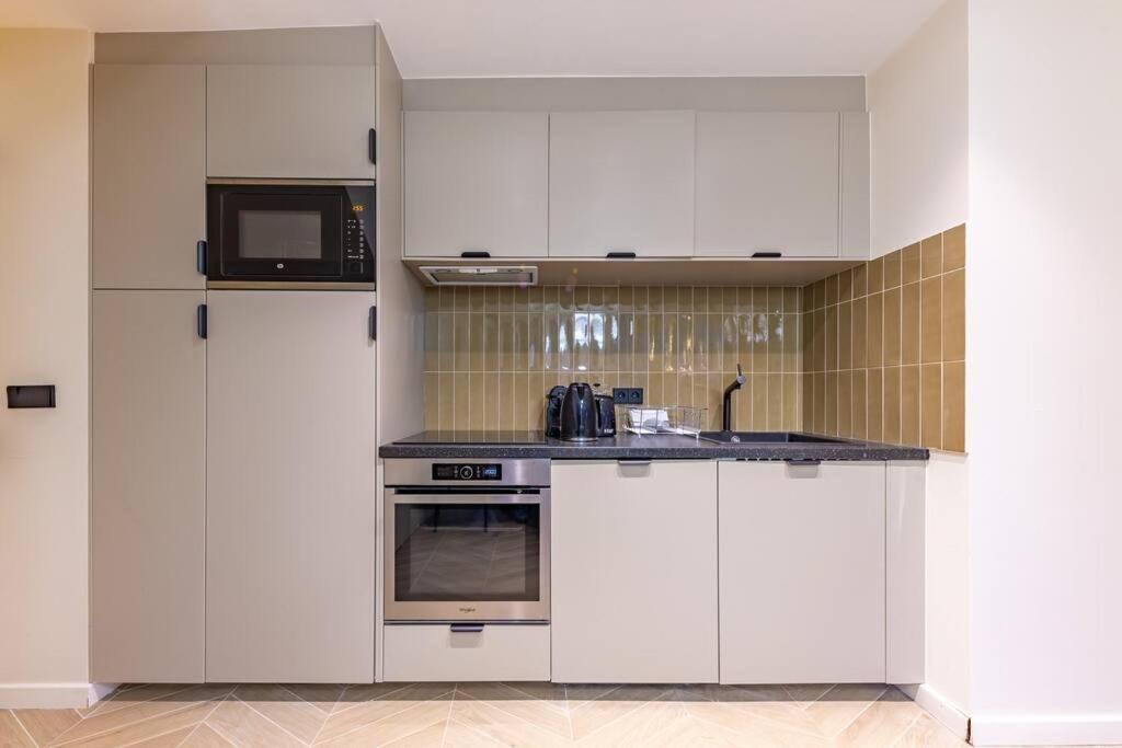 New Spacious 4 Star Family In Chic 16th District * Parigi