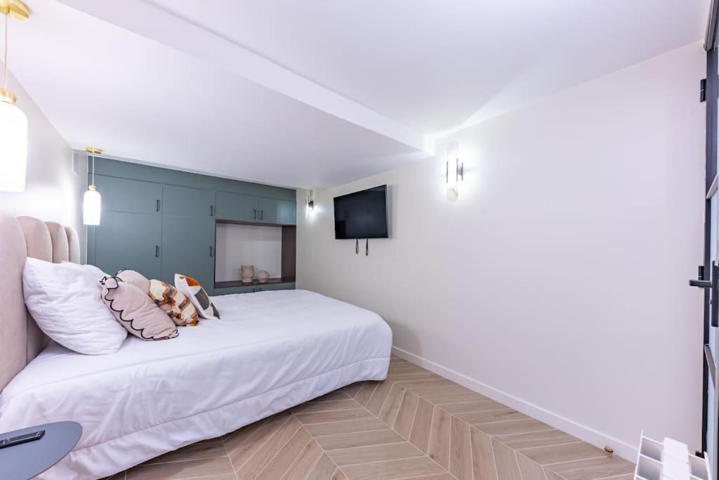 New Spacious 4 Star Family In Chic 16th District * Parigi