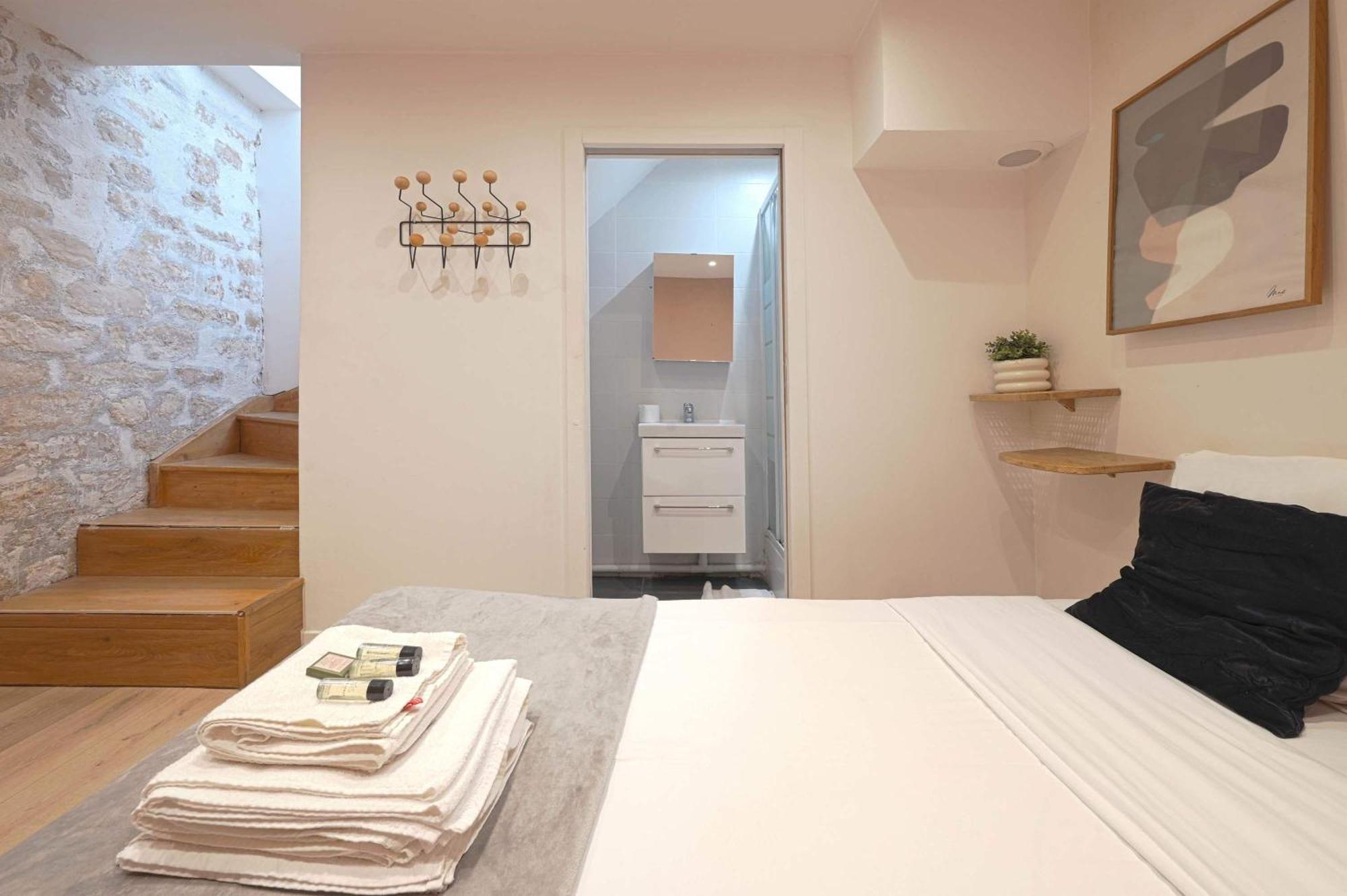 Charming Duplex Studio For Four Appartamento Parigi