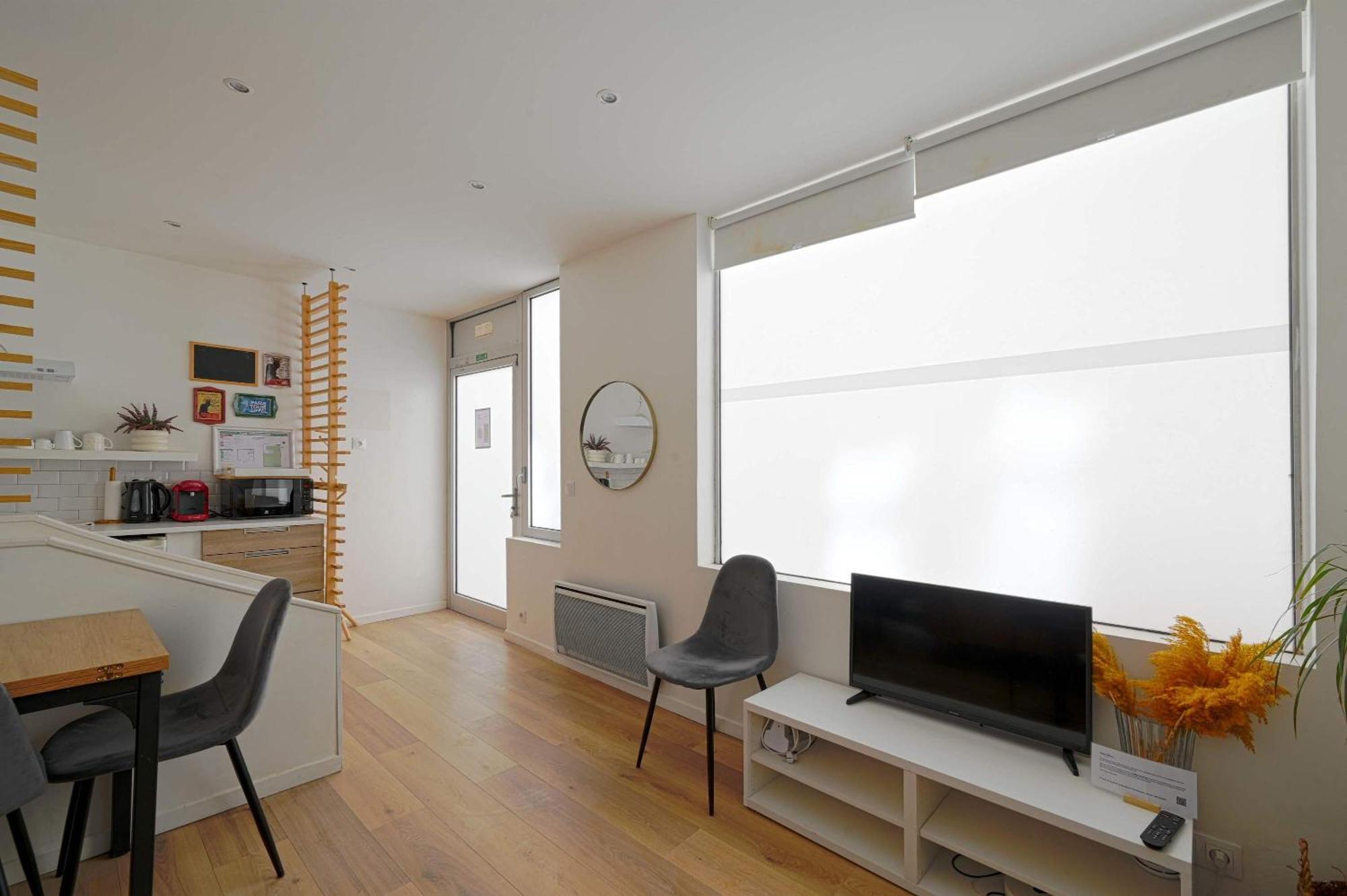 Charming Duplex Studio For Four *