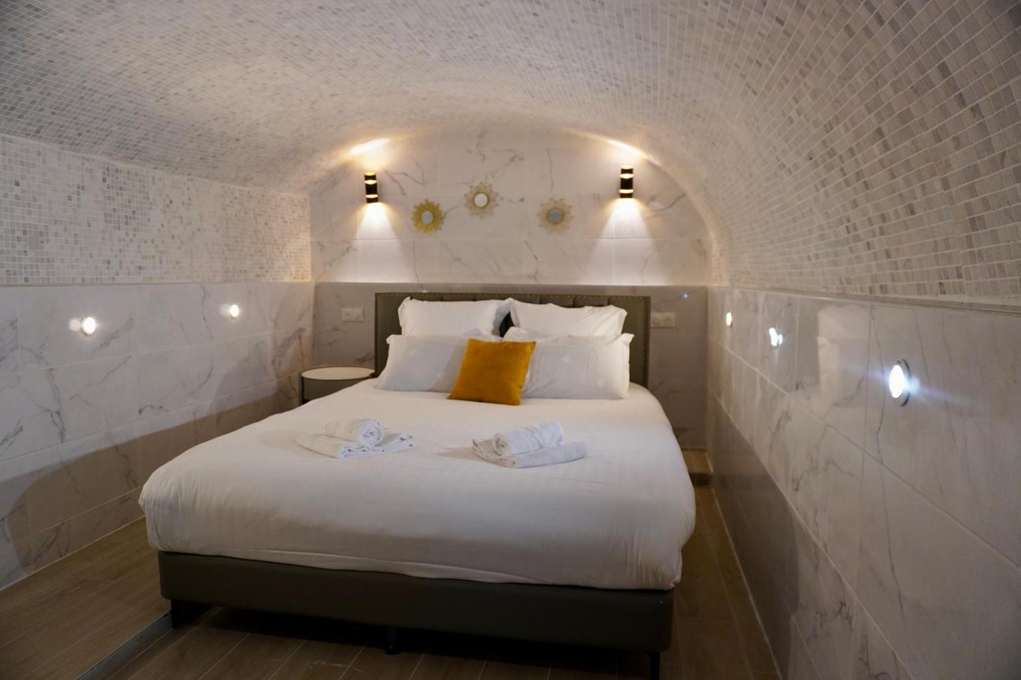 Appartamento Elegant Triplex In - Ideal For 10 - Aircon
