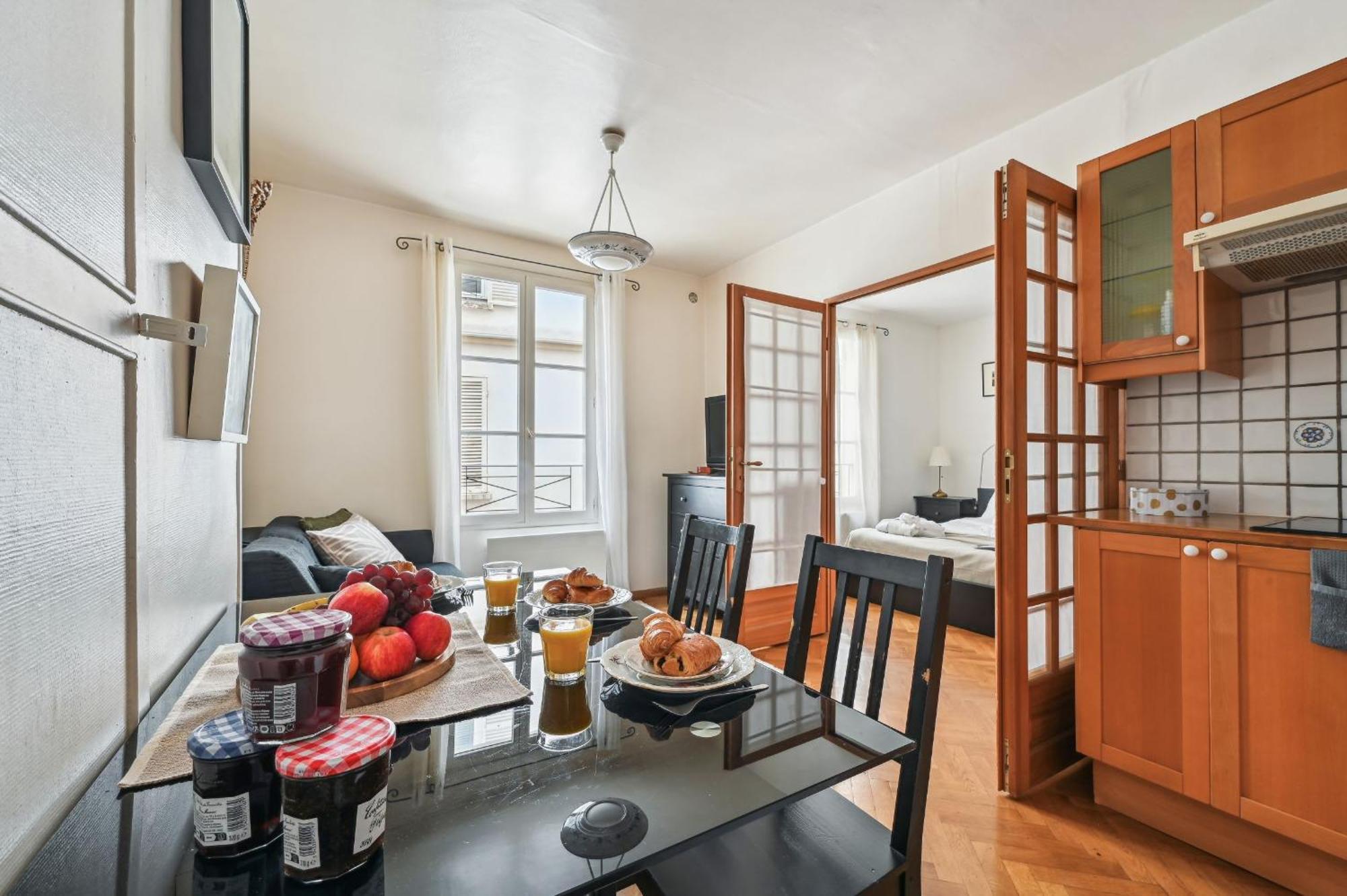 Eiffel Tower & Des Invalides - 1br - Cityapartmentstay Parigi