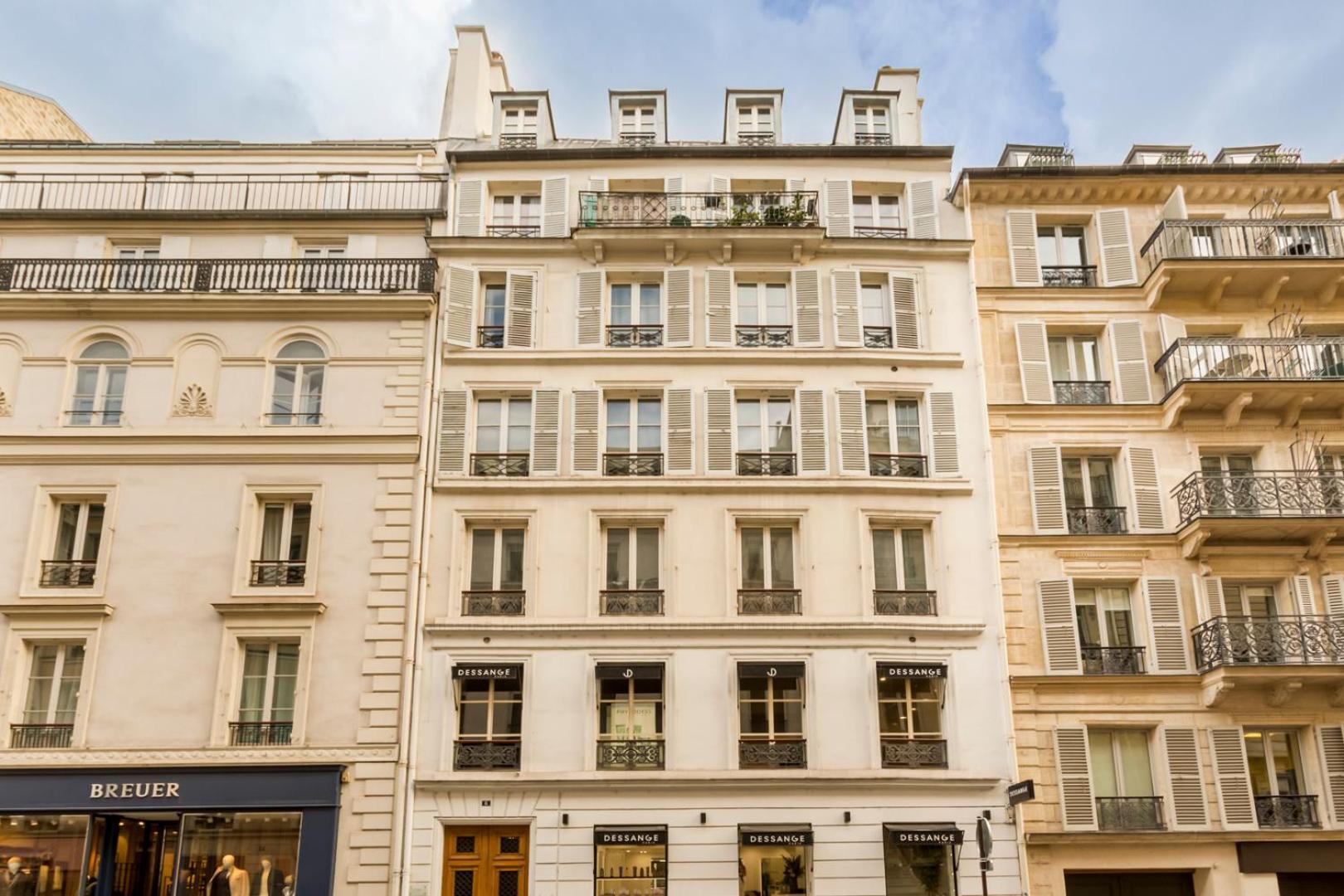 Merveil - Luxury - Champs Elysees -st George Paris
