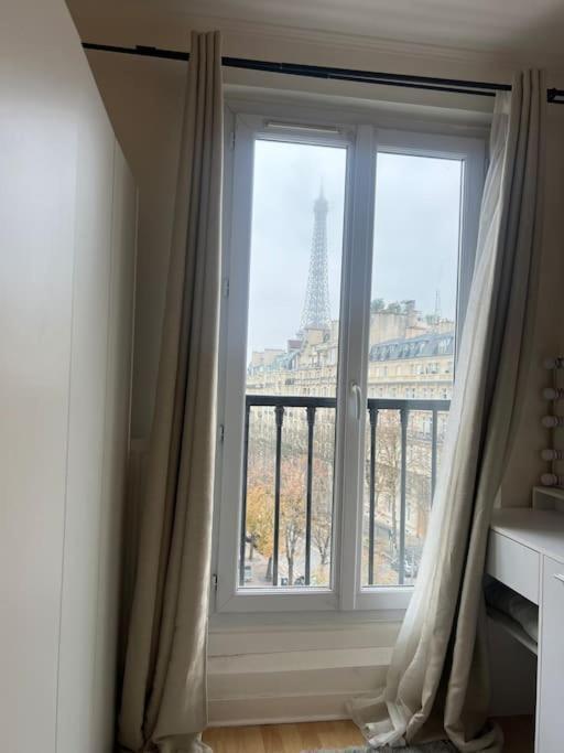 Vue Tour Eiffel Trocadero Parigi