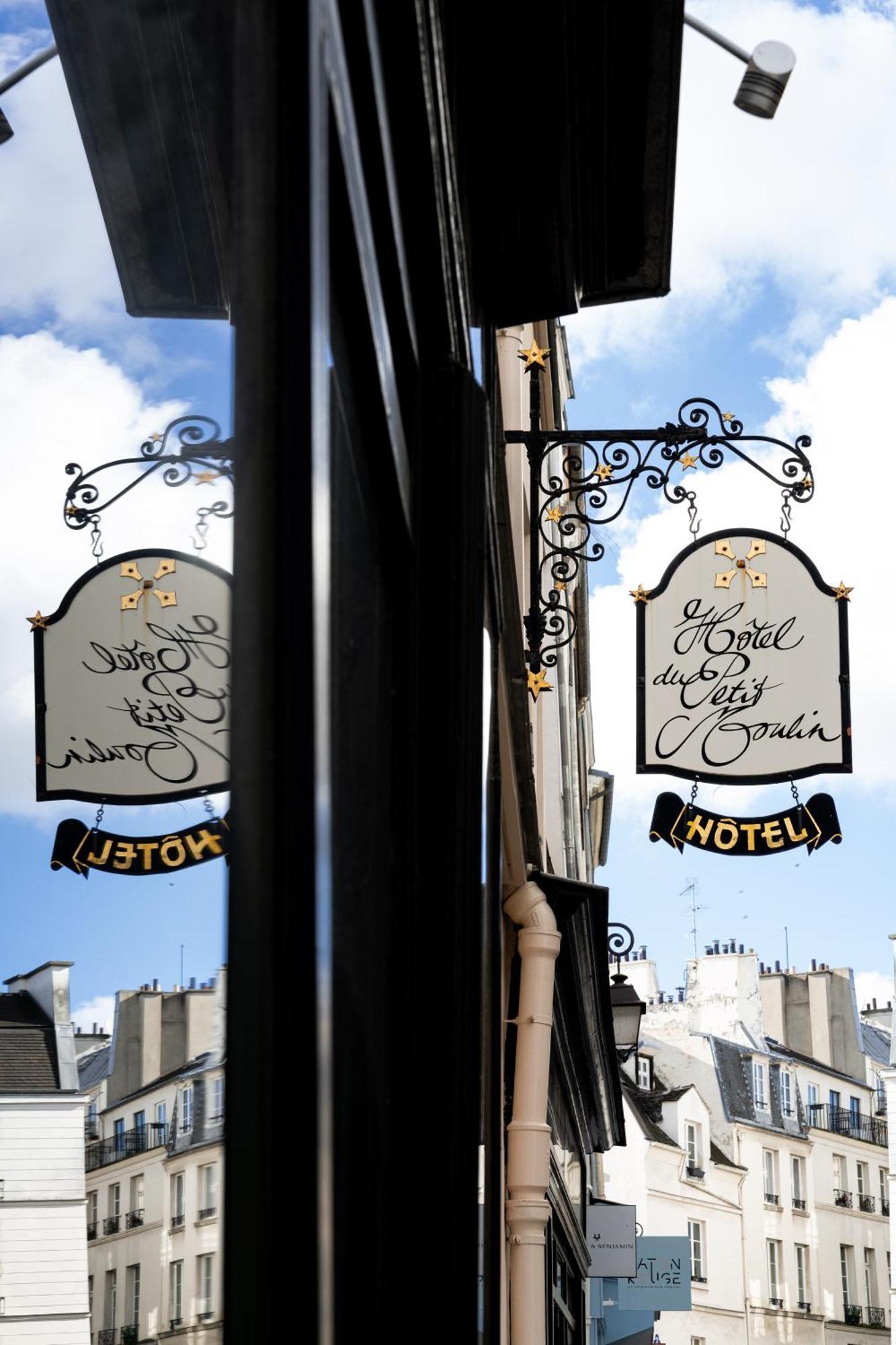 Du Petit Moulin, Haute Couture By Lacroix Parigi
