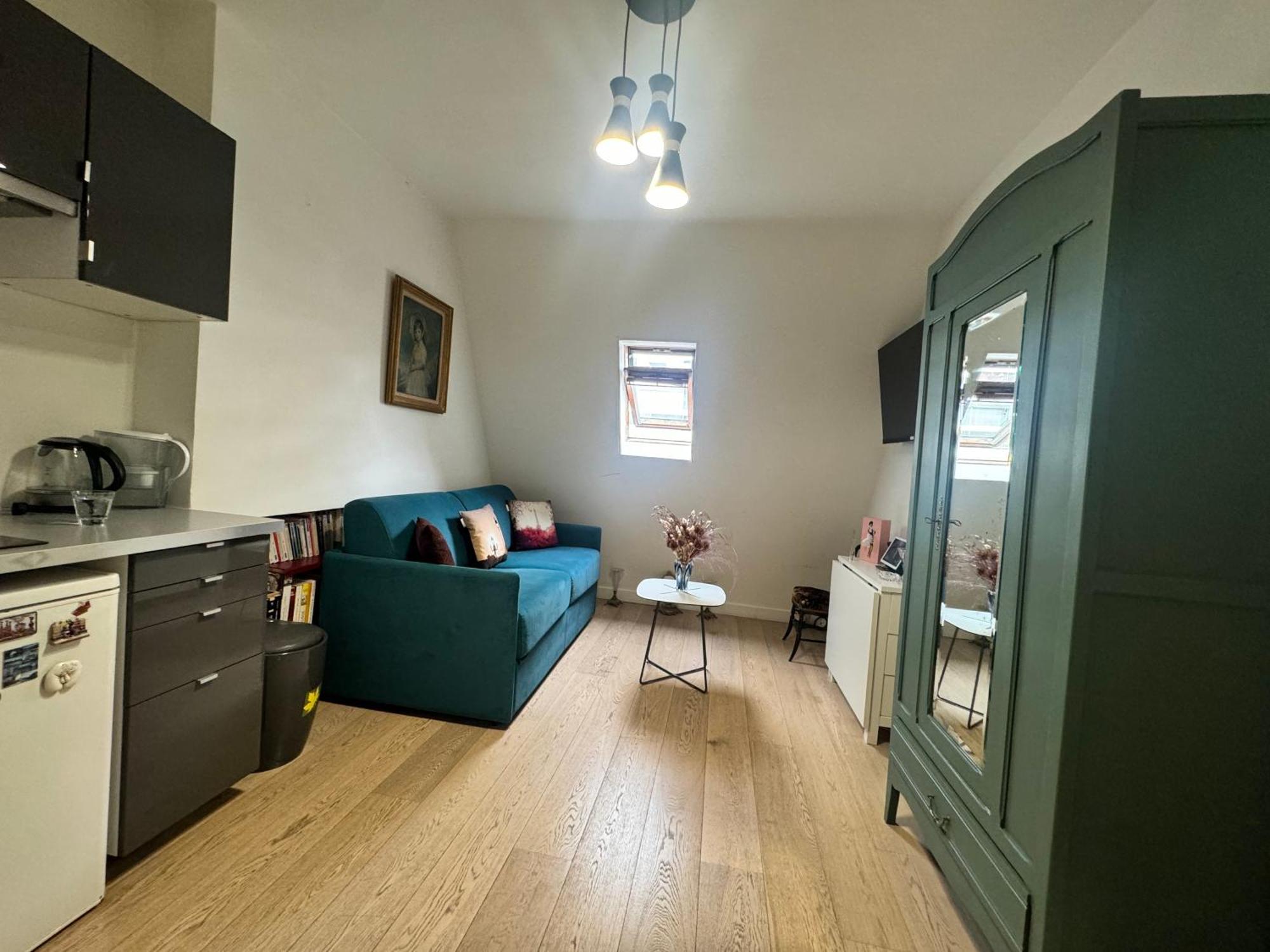 Homestay Cosy 5 Minutes Tour Eiffel Paris