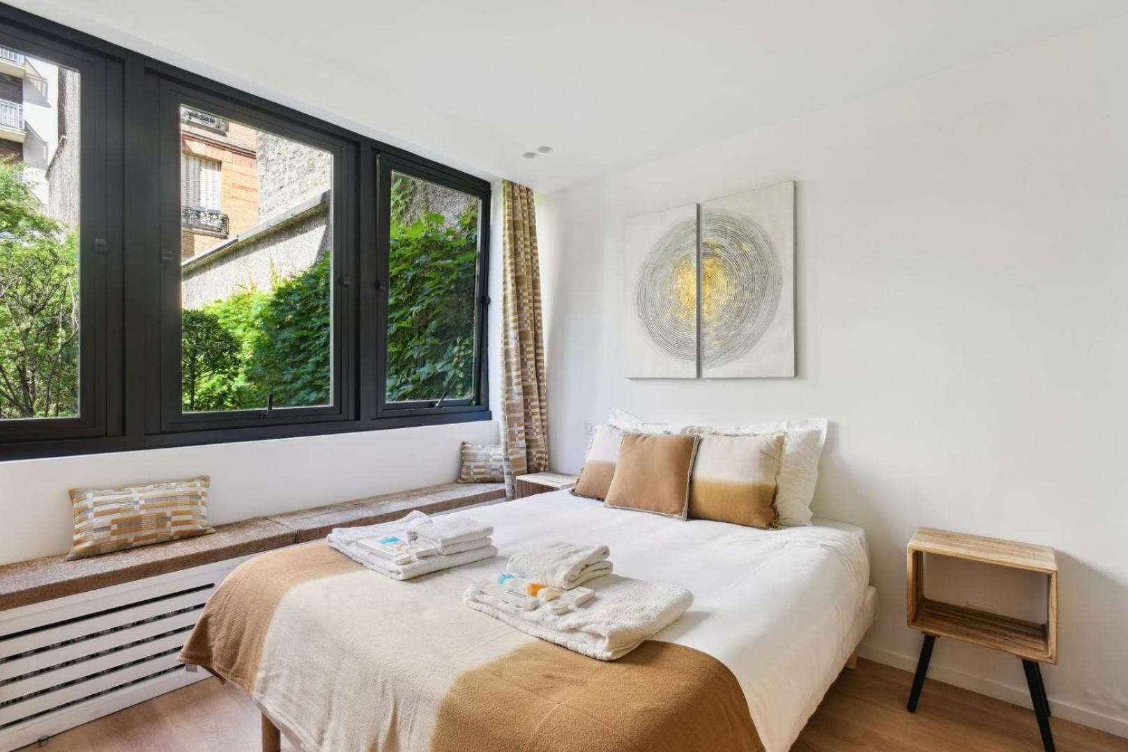 314 Monnier - Superb In * Parigi