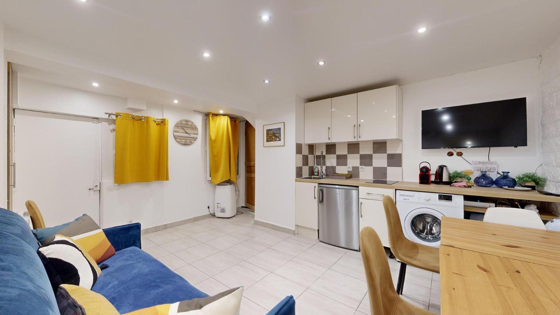302 Dylan - Superbe A Apartment