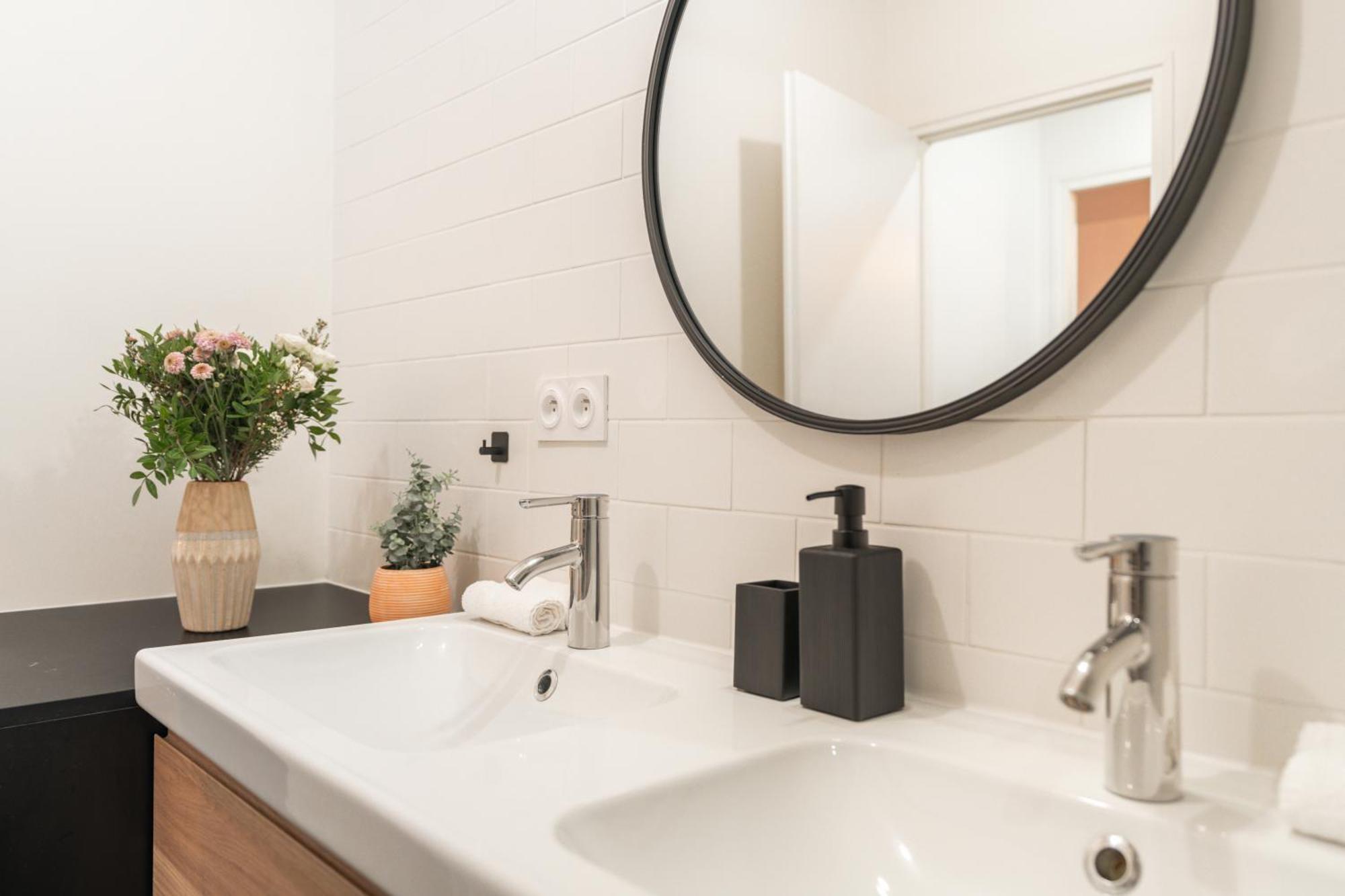Sereners - Charming Serviced - Beaugrenelle Apartment *