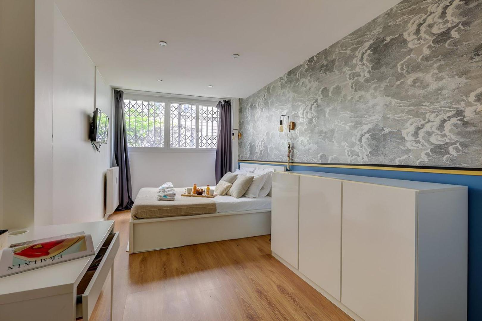 370 Anthony - Superbe A Apartment