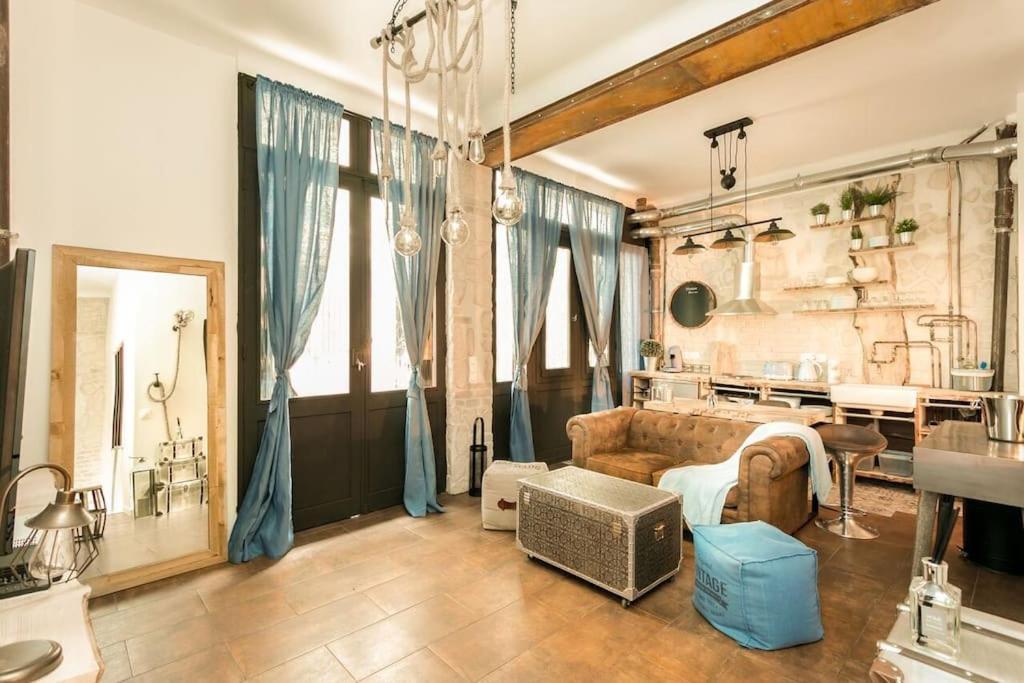 P1- Wonderful Experience Near Montmatre For 4-6p * Parigi