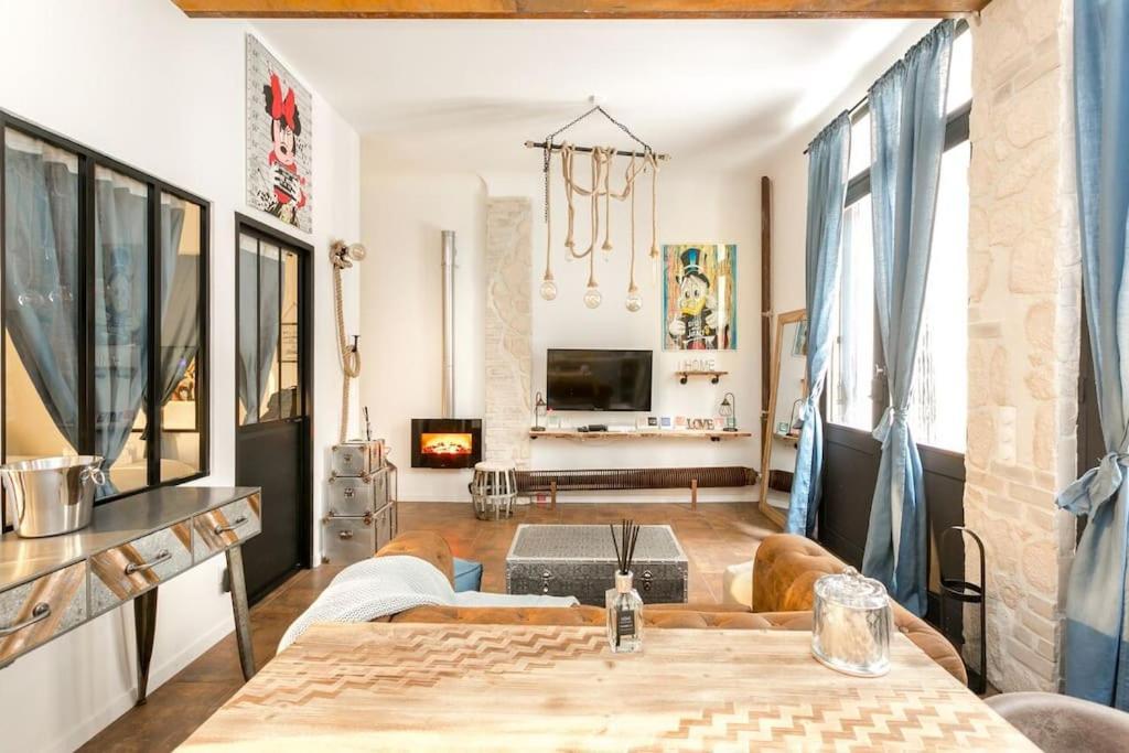P1- Wonderful Experience Near Montmatre For 4-6p * Parigi