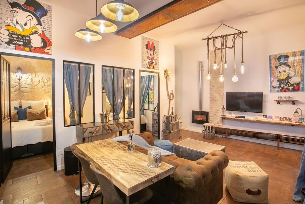 P1- Wonderful Experience Near Montmatre For 4-6p * Parigi