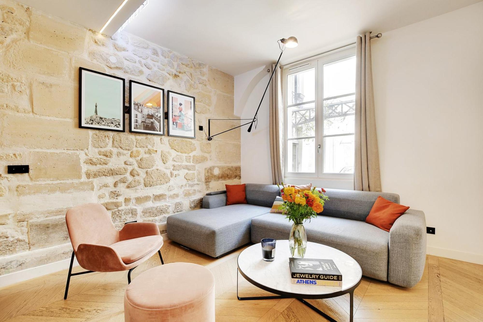 Appartamento Sereners - Charming Serviced - Place Des Vosges Parigi