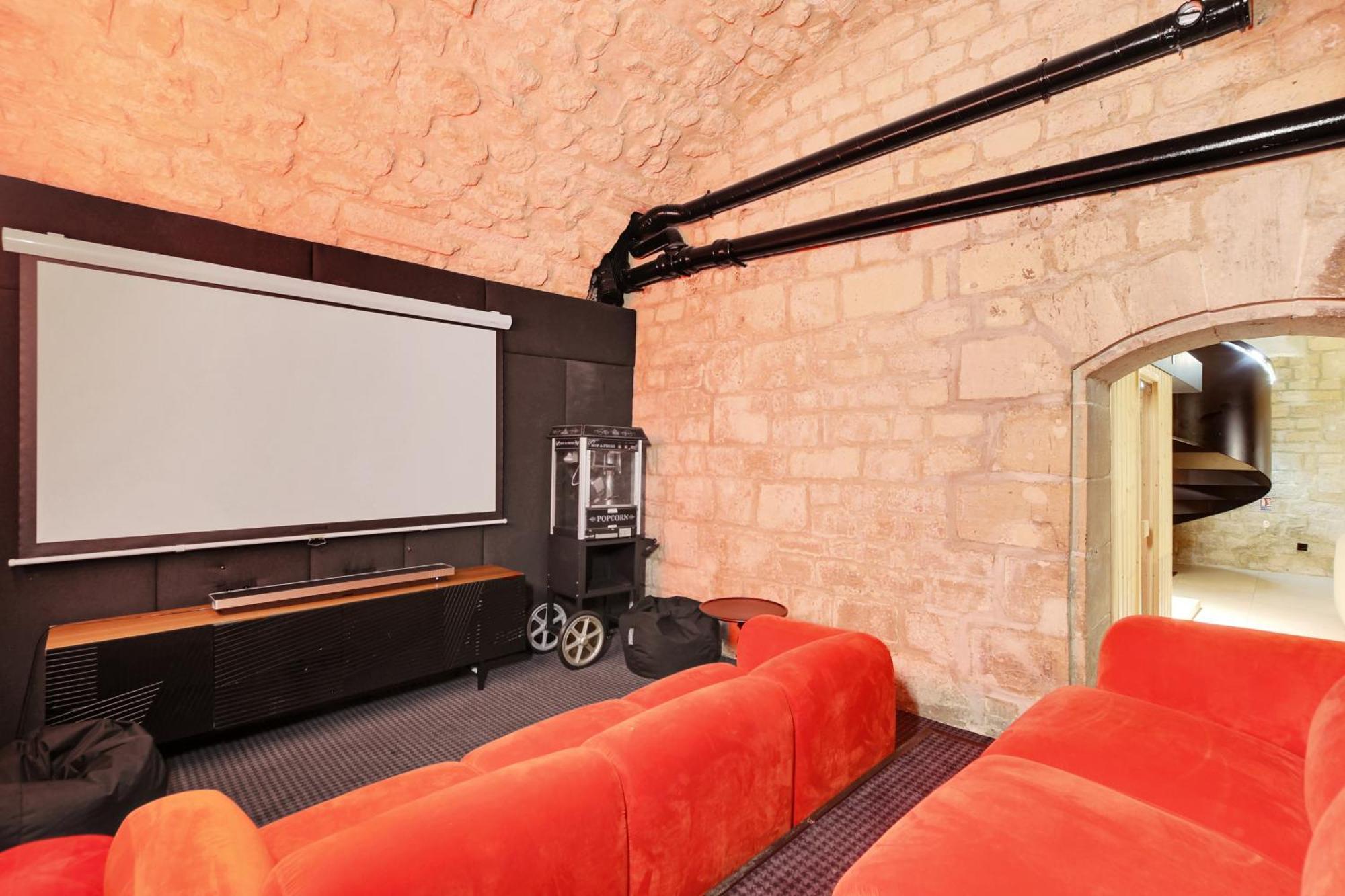 Appartamento Sereners - Charming Serviced - Place Des Vosges Parigi