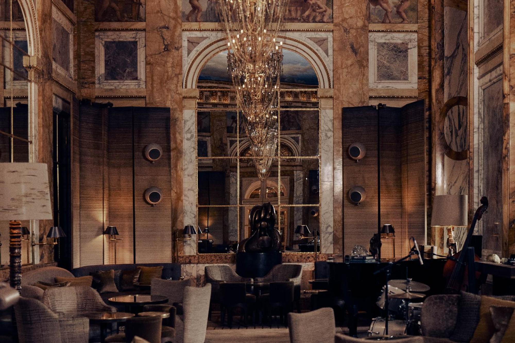 De Crillon