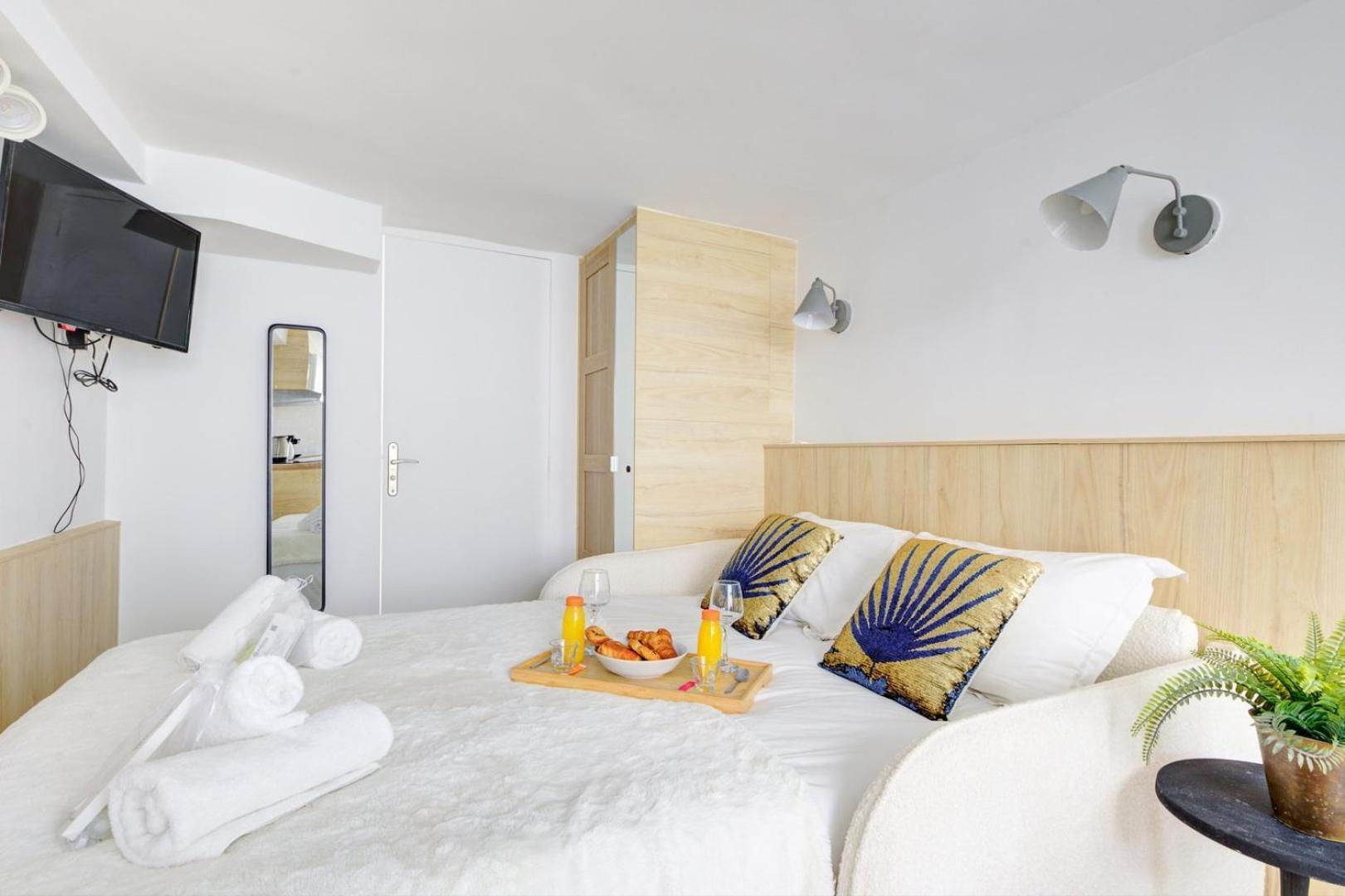 204 Coco - Superb In *